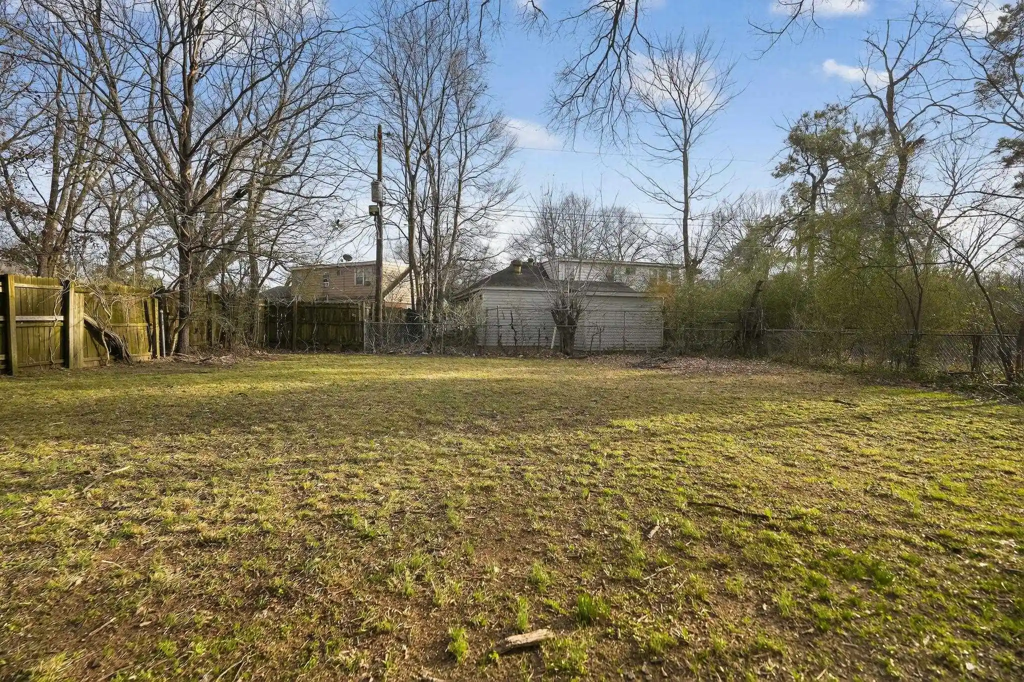 Photo 3 of Sale Pending at 3621 Vanuys Rd, Memphis, TN 38111 | MLS# 10216258 | Listing updated on 2026-09-09