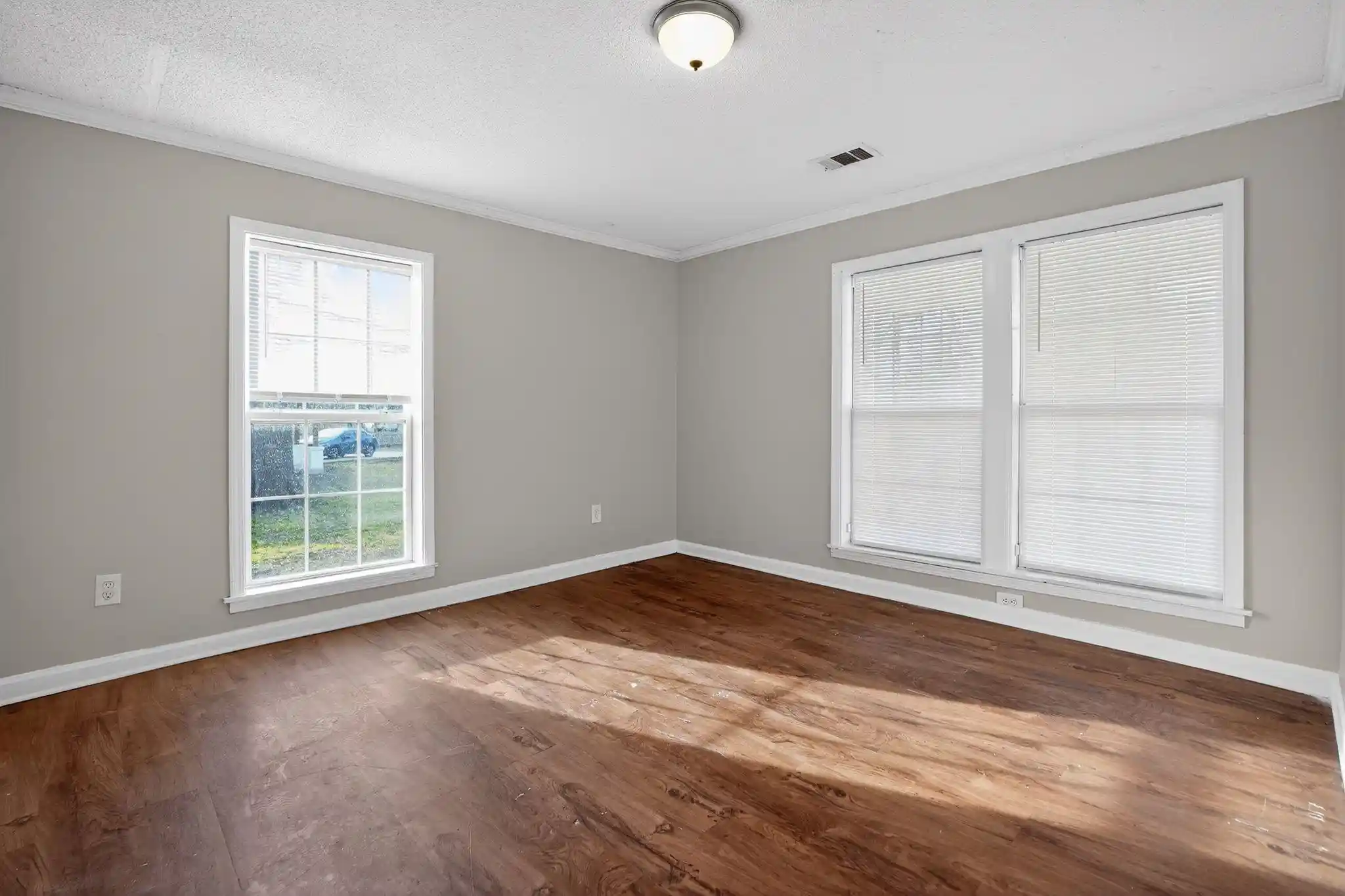 Photo 4 of Single Family Residence at 3621 Vanuys Rd, Memphis, TN 38111 | MLS# 10216258 | | Sold on 2026-09-11