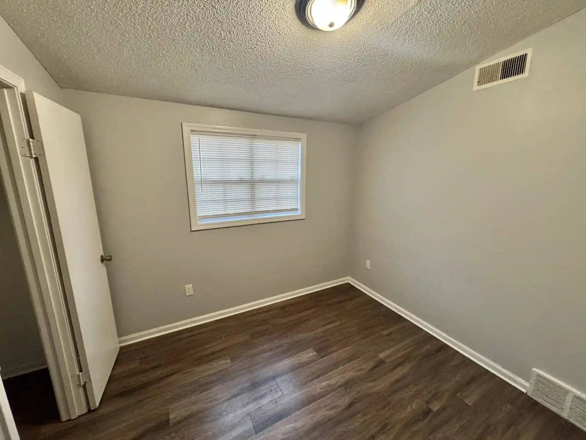 Photo 4 of Single family home for sale at 3936 Ajanders Dr, Memphis, TN 38127 | MLS# 10216401 | Listing updated on 2026-10-06