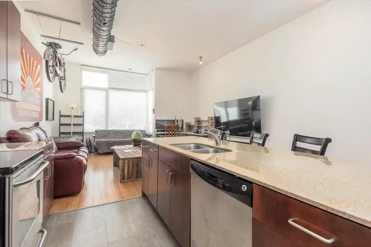 2nd image of 2263 Young Ave #212, Memphis, TN 38104 | MLS# 10216403