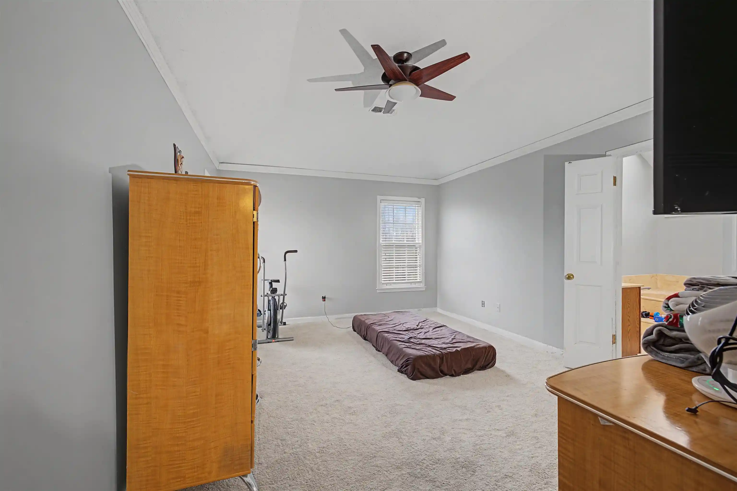 Photo 4 of Single family home for sale at 951 Dove Holw Dr, Cordova, TN 38018 | MLS# 10216529 | Listing updated on 2026-09-02