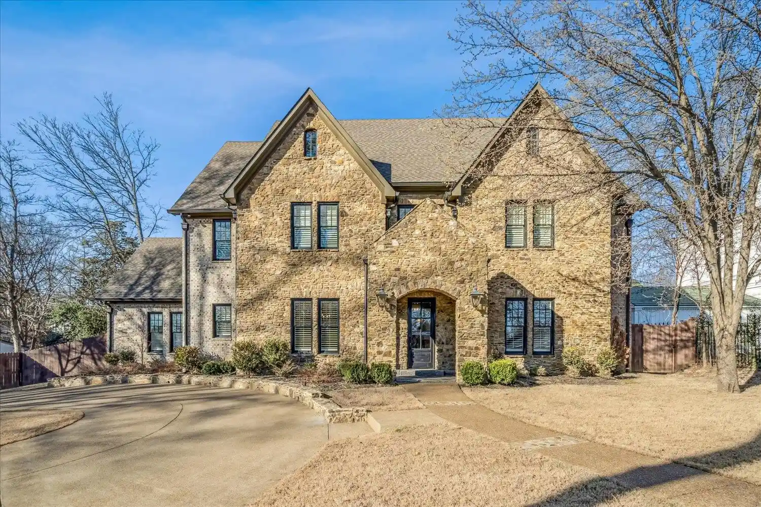 1st image of 2302 Madison Ave, Memphis, TN 38104 | MLS# 10216545
