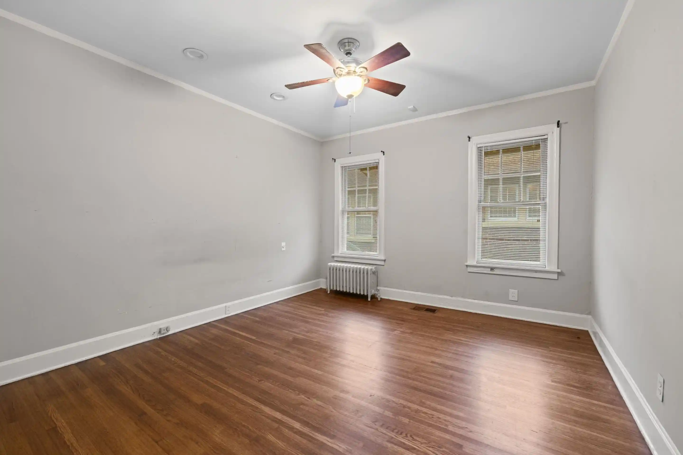 3rd image of 929 University St, Memphis, TN 38107 | MLS# 10216674