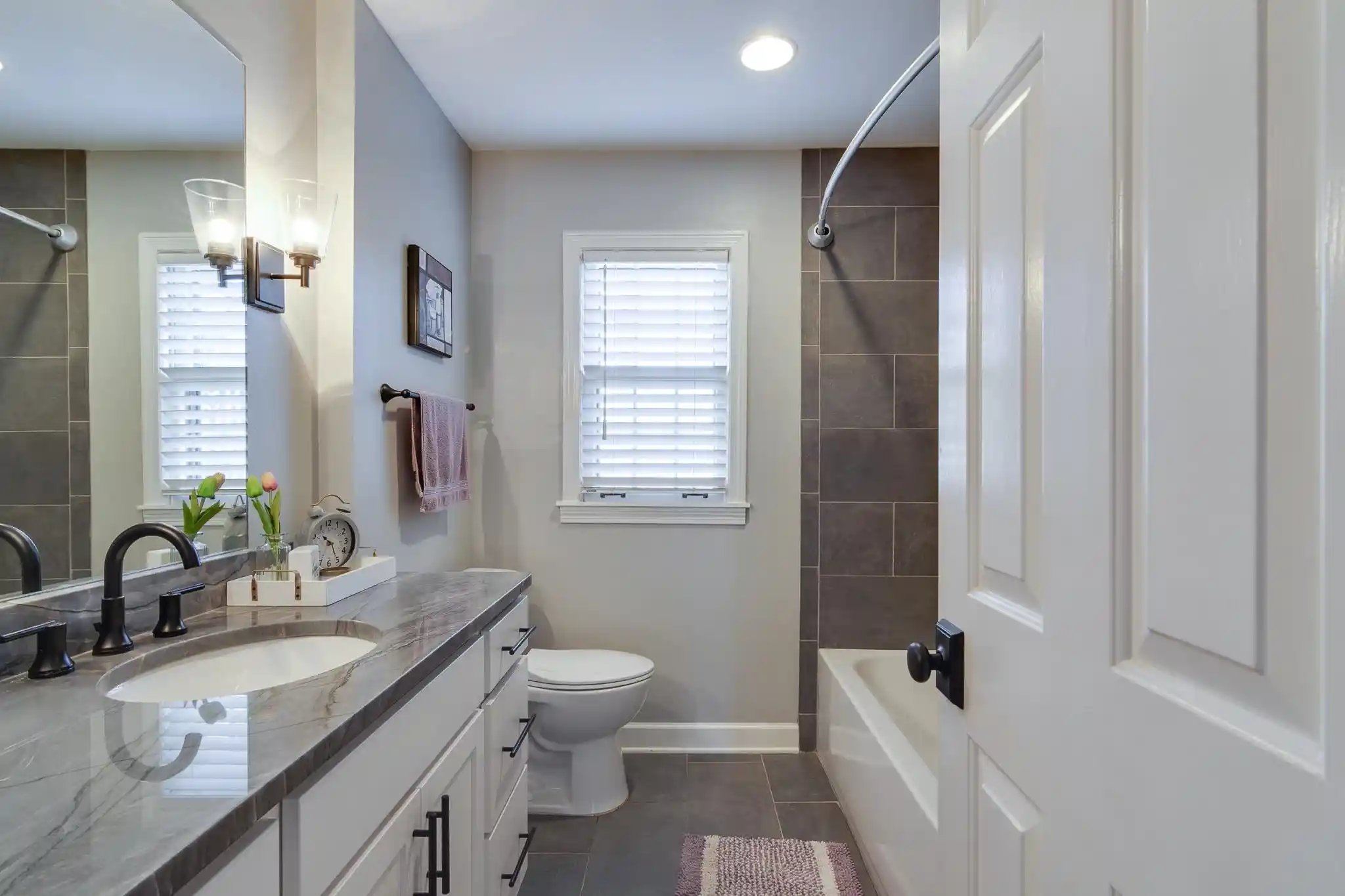 Photo 4 of Sale Pending at 6764 Sunburst Cv, Memphis, TN 38119 | MLS# 10216868 | Listing updated on 2026-08-25