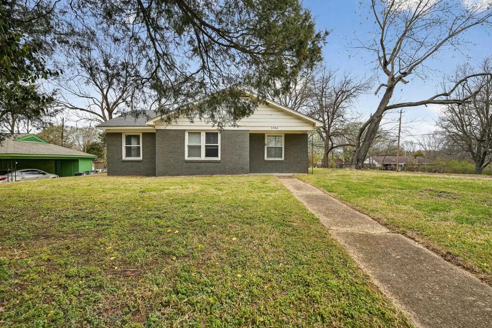 Photo 1 of Sale Pending at 1456 Rolling Hills Dr, Memphis, TN 38127 | MLS# 10216972 | Listing updated on 2026-09-24
