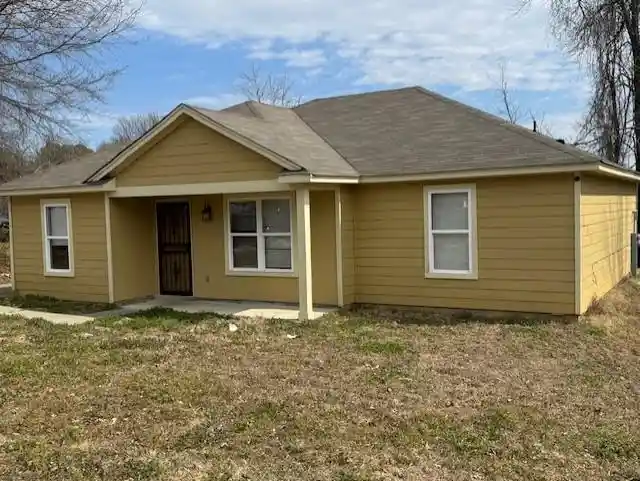 Photo 1 of Sale Pending at 3832 Lake Park Cv, Memphis, TN 38127 | MLS# 10217188 | Listing updated on 2026-08-31