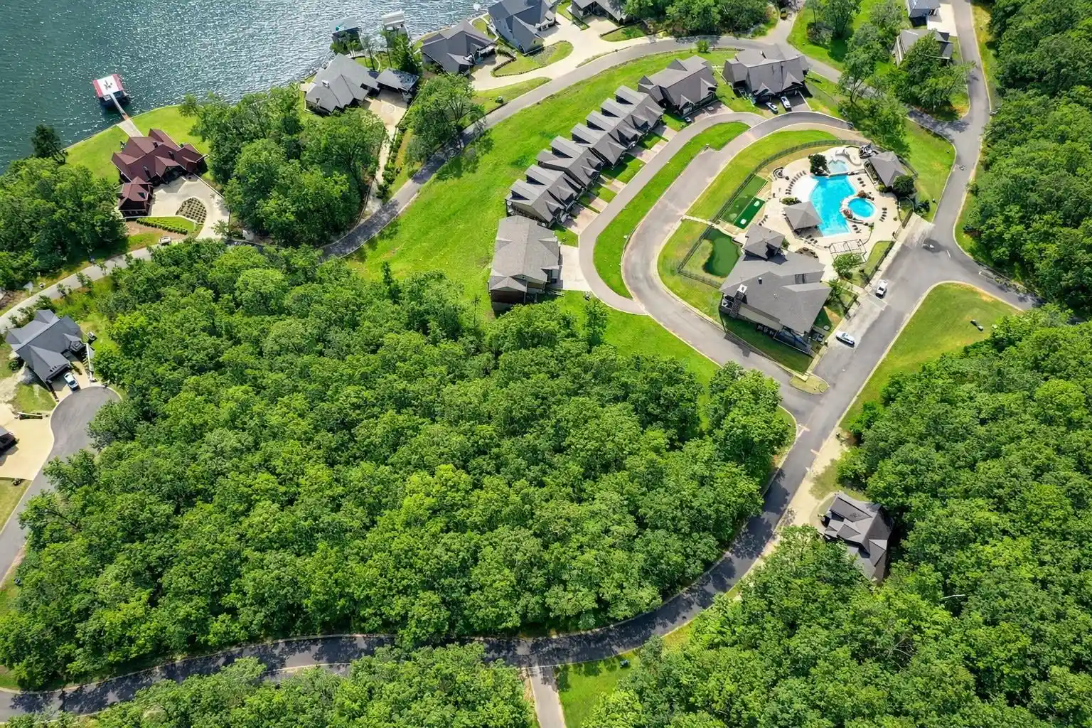 2nd image of 42 Breathtaking Loop, Savannah, TN 38372 | MLS# 10217317