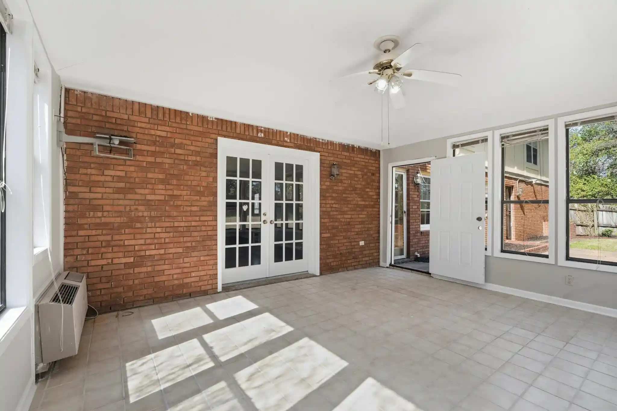 Photo 2 of Townhouse for sale at 7105 Cutter Ml Rd, Memphis, TN 38141 | MLS# 10217399 | Listing updated on 2026-08-27