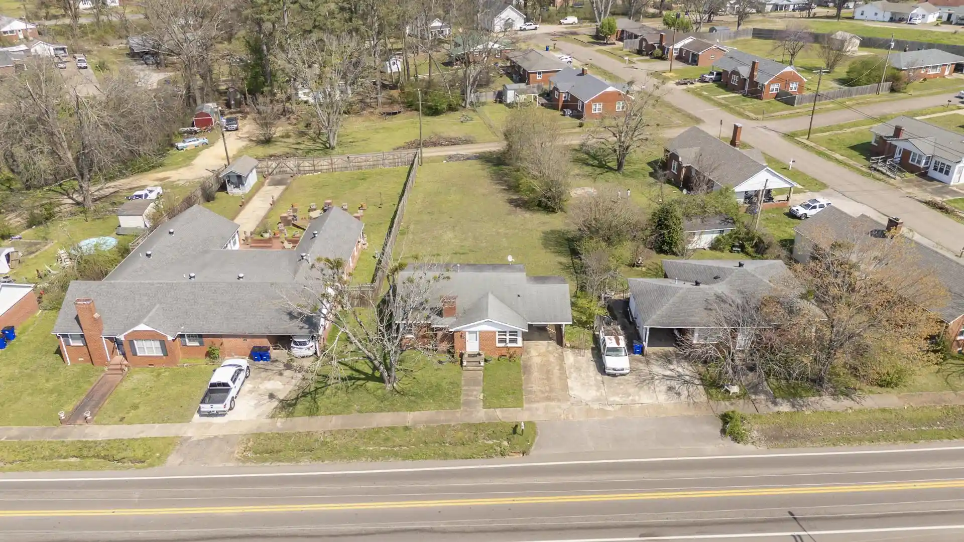 Homes for sale in Savannah, TN | 175 Florence Rd, Savannah, TN | MLS# 10217447