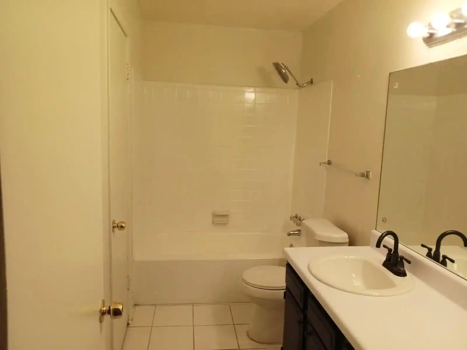 Photo 3 of Condo for sale at 1770 A Crompton 6th Sq #29, Memphis, TN 38134 | MLS# 10217473 | Listing updated on 2026-08-23