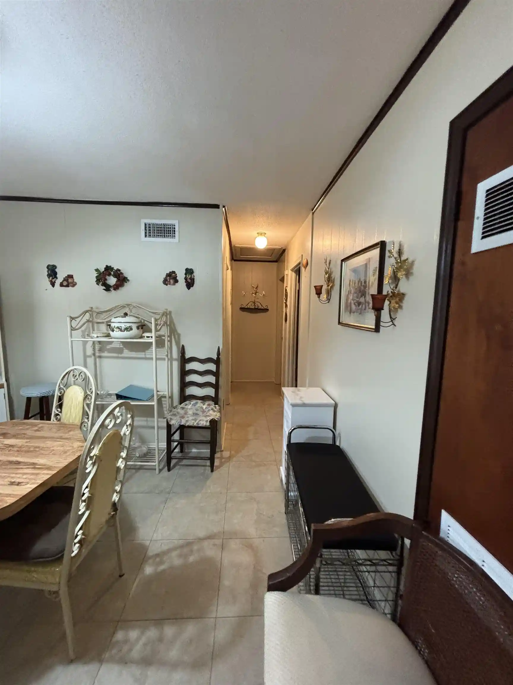 3rd image of 1088 Western Park Dr, Memphis, TN 38109 | MLS# 10217505