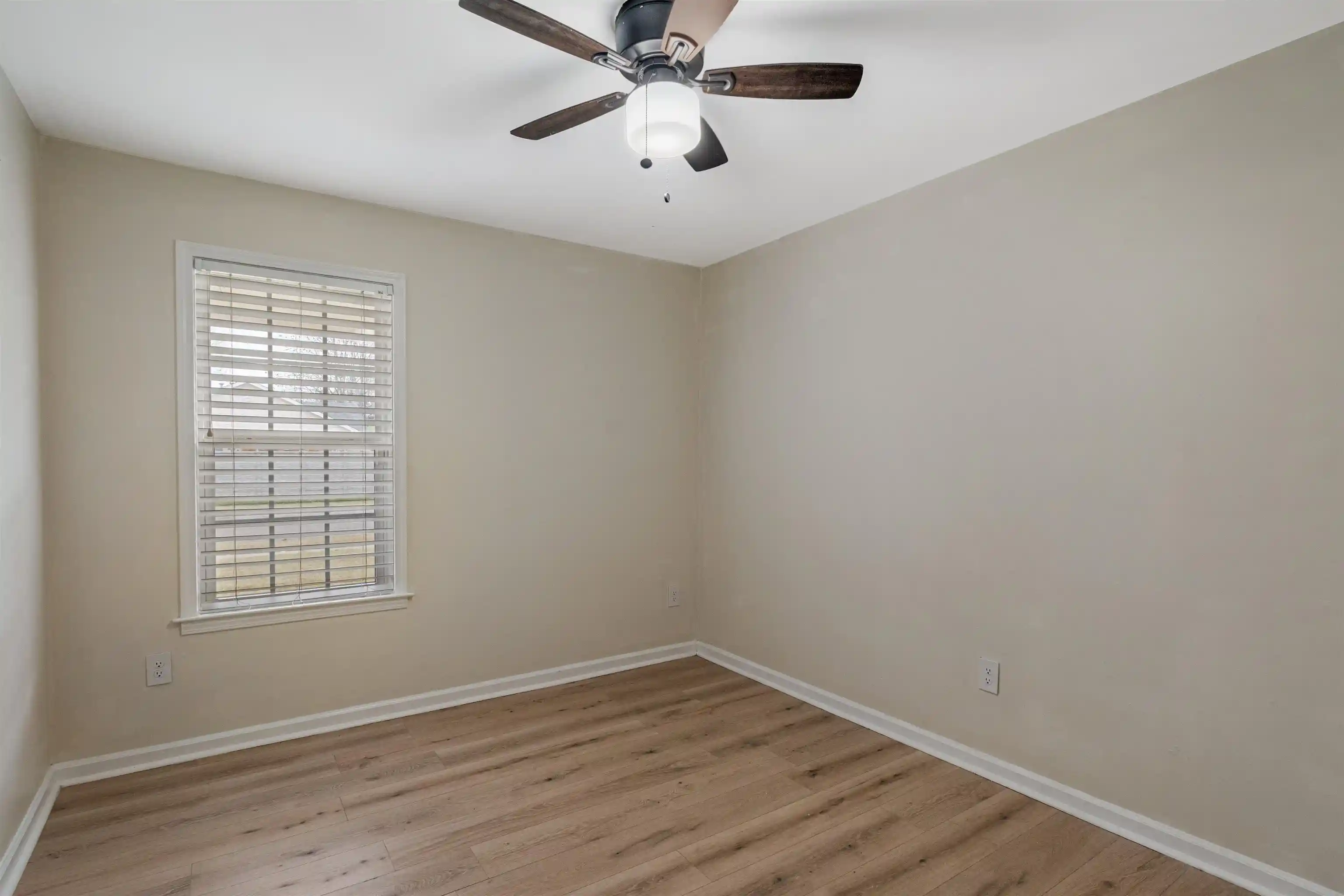 Photo 2 of Single family home for sale at 7102 Rose Trl Dr, Memphis, TN 38133 | MLS# 10217545 | Listing updated on 2026-07-16