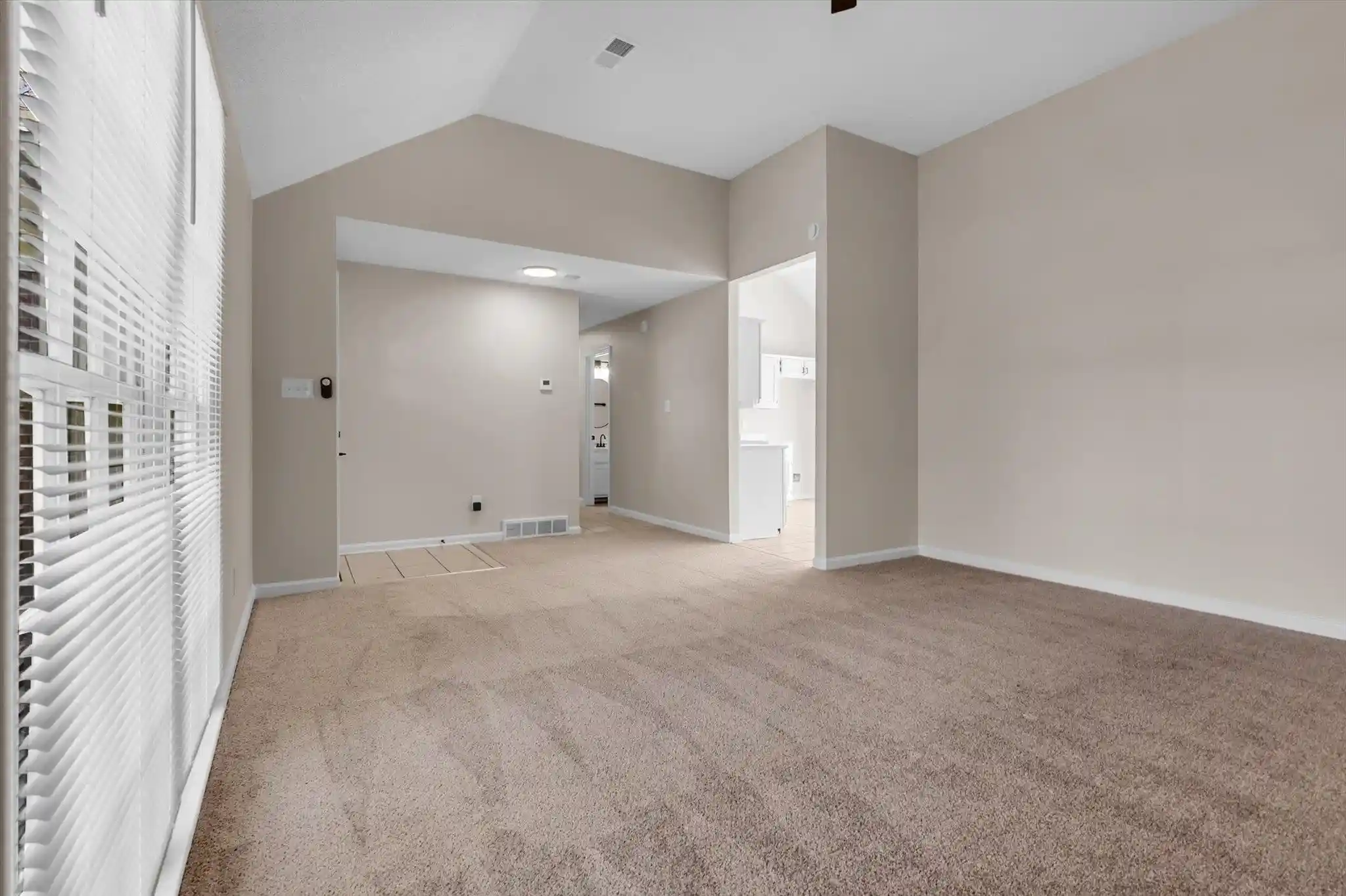 Photo 4 of Sale Pending at 7279 Schilling Cv, Memphis, TN 38125 | MLS# 10217561 | Listing updated on 2026-08-04