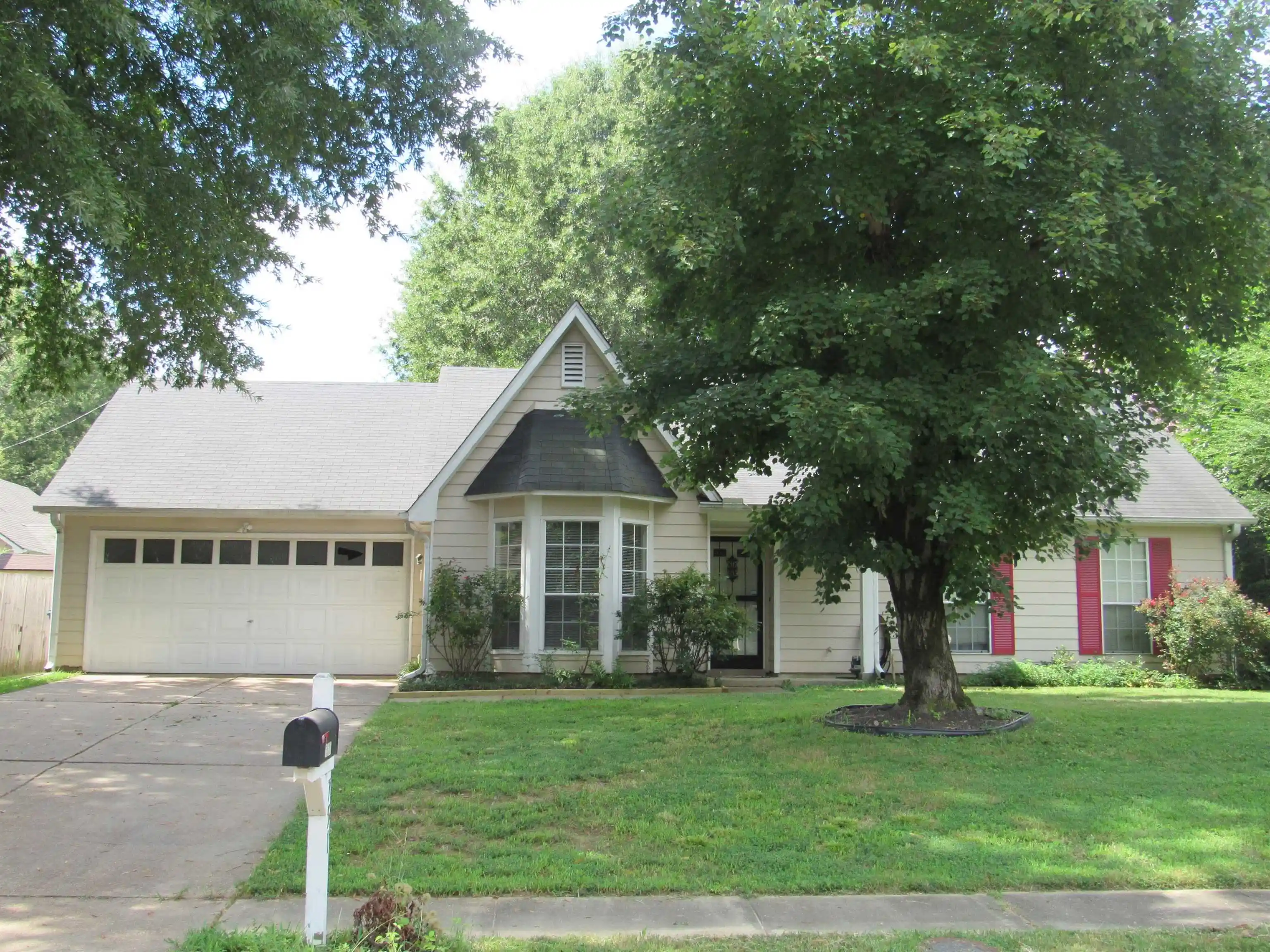 Photo 1 of Single family home for sale at 7513 Meadowland Dr, Memphis, TN 38133 | MLS# 10217643 | Listing updated on 2026-08-01