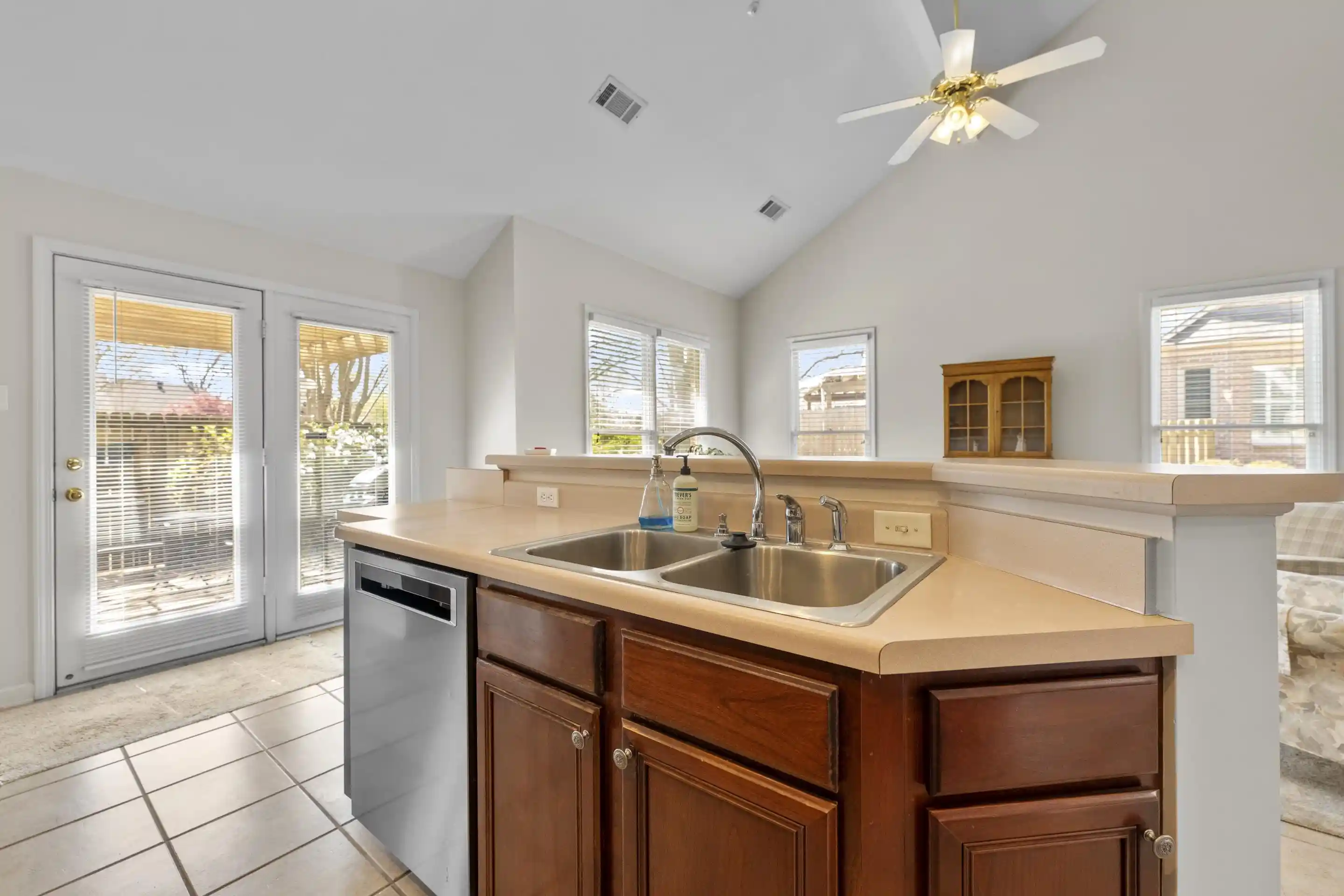 Homes for sale in Collierville, TN | 1701 Village Ridge Pl, Collierville, TN 38017 | MLS# 10217712