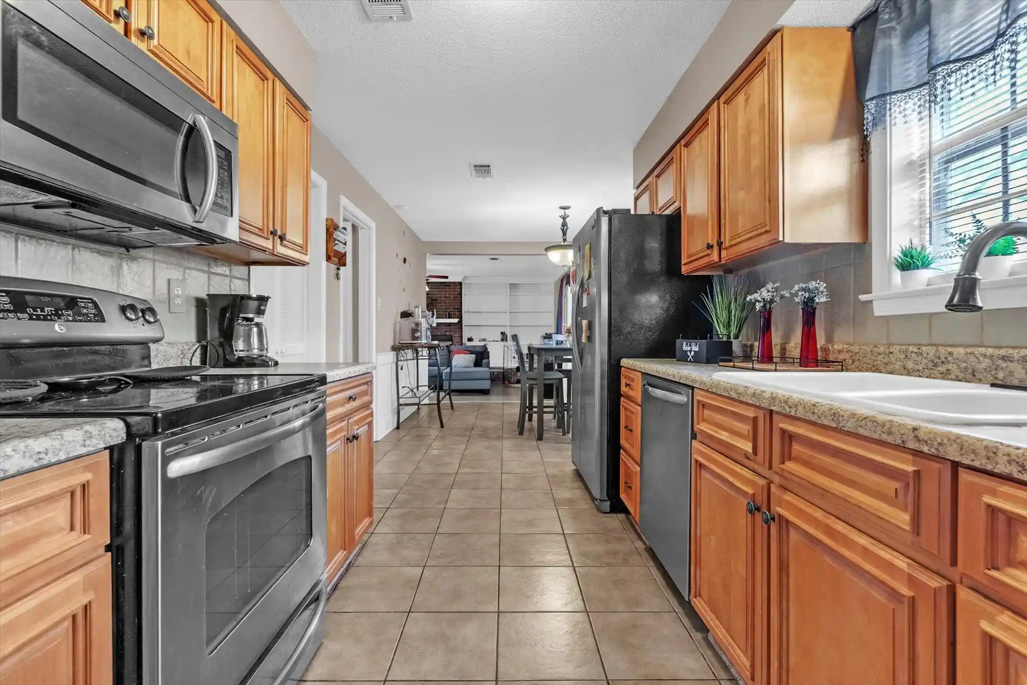 Photo 2 of Single family home for sale at 480 Friars Point Ln, Cordova, TN 38018 | MLS# 10217809 | Listing updated on 2026-09-24