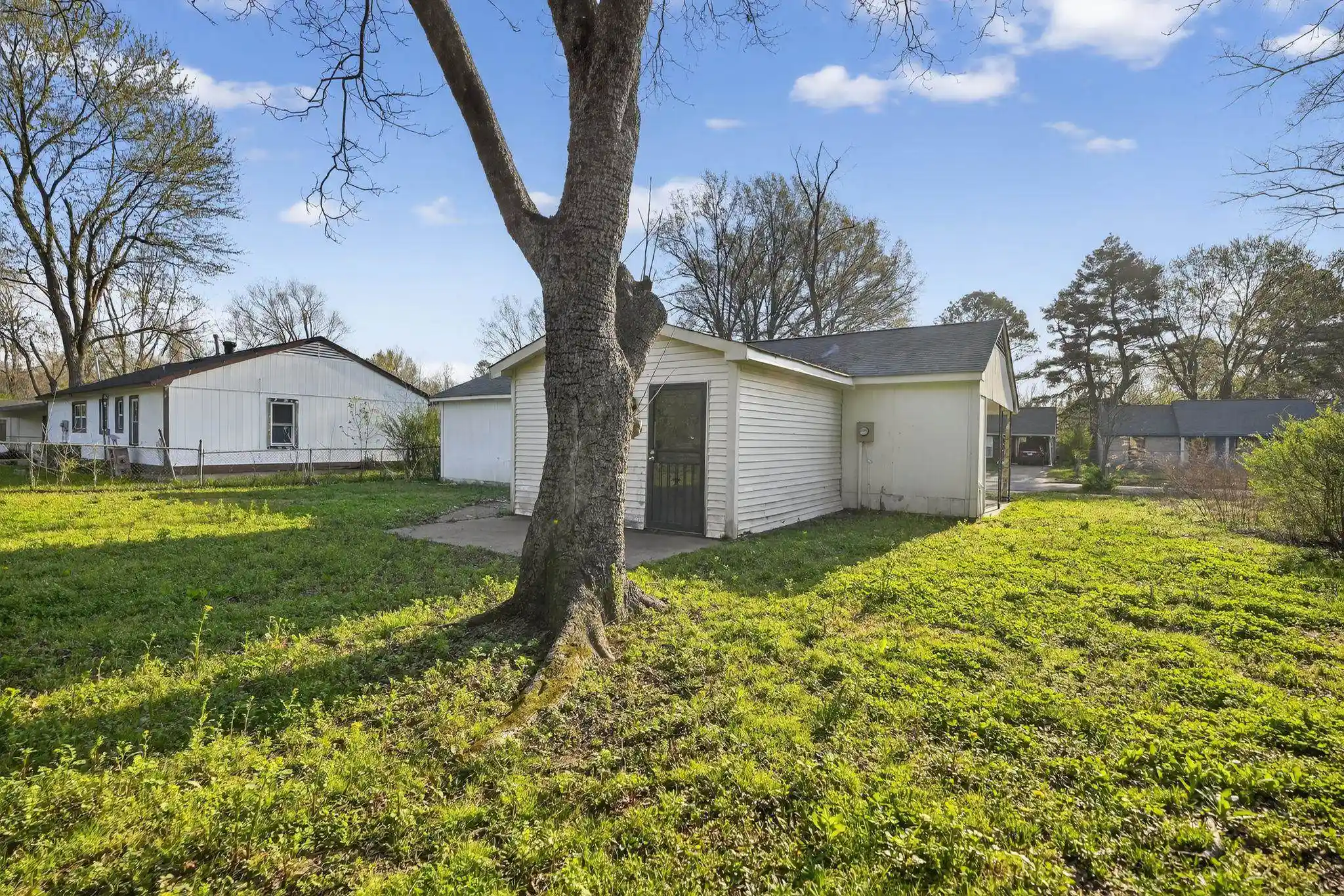 Photo 3 of Sale Pending at 4989 Mike Dr, Memphis, TN 38127 | MLS# 10217853 | Listing updated on 2026-09-09