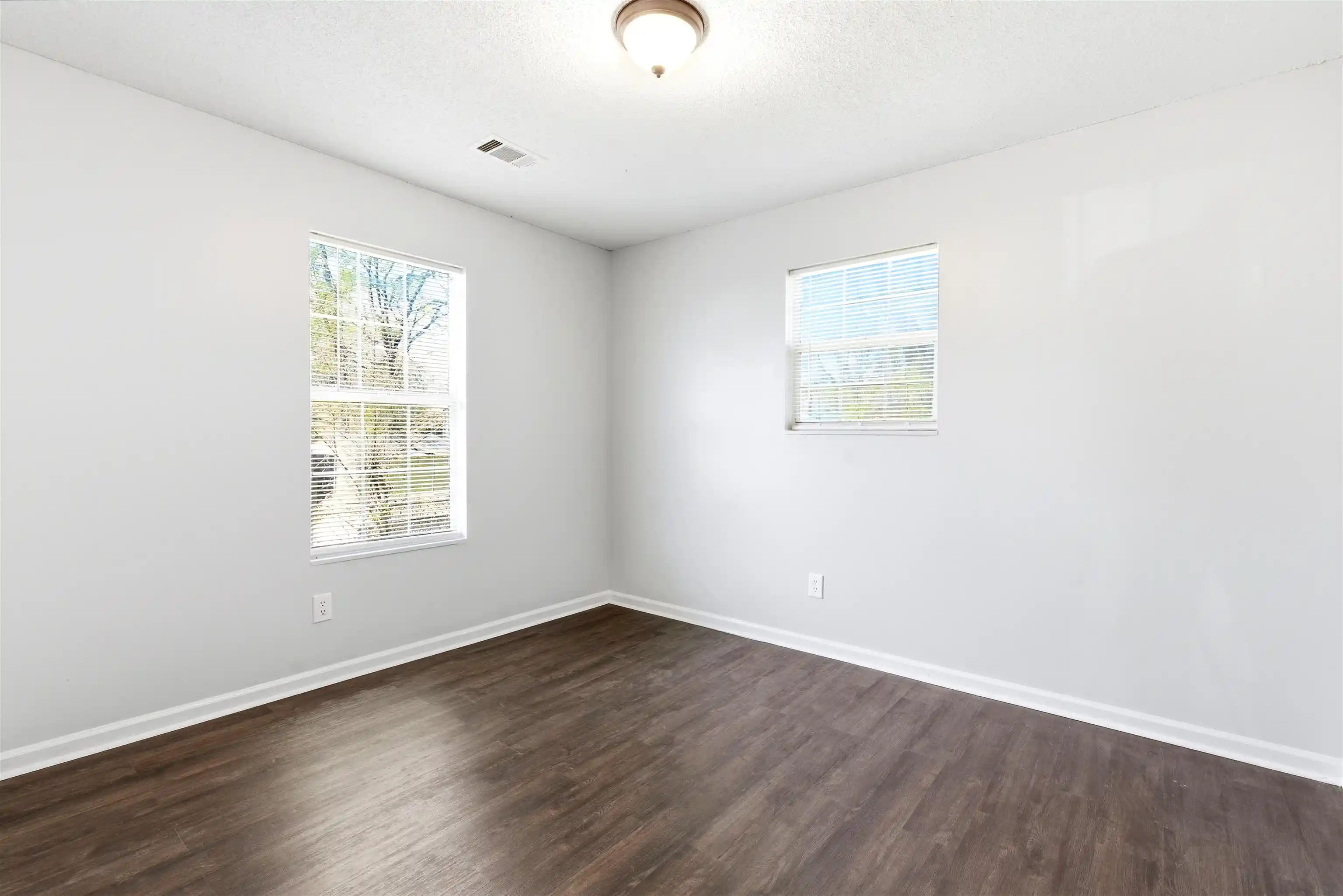 Homes for sale in Memphis, TN | 2120 Curry Ave, Memphis, TN 38108 | MLS# 10217874