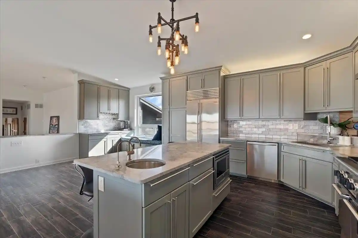 2nd image of 65 Riverwalk Pl, Memphis, TN 38103 | MLS# 10217928