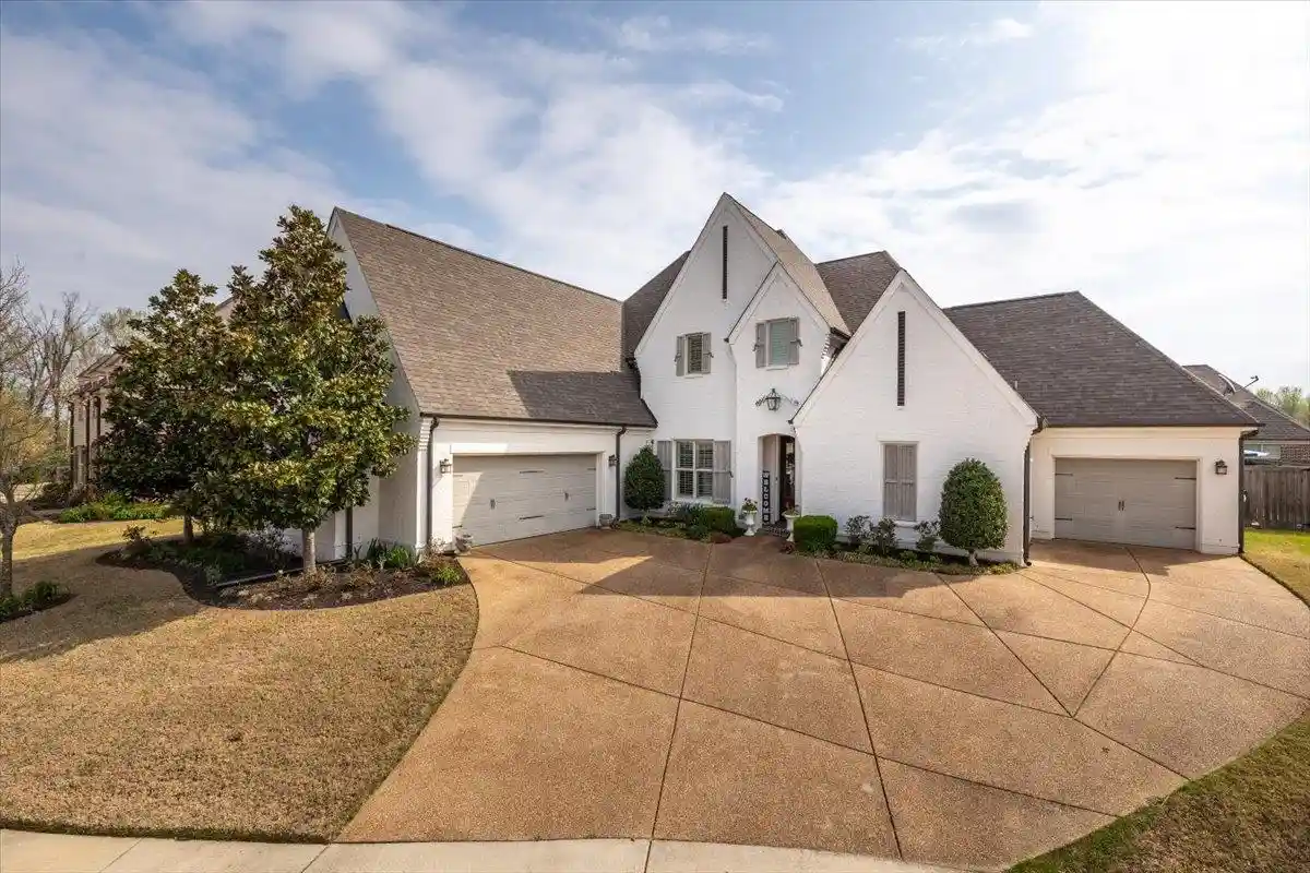 Homes for sale in Collierville, TN | 608 Cypress Run Cv, Collierville, TN 38017 | MLS# 10217939