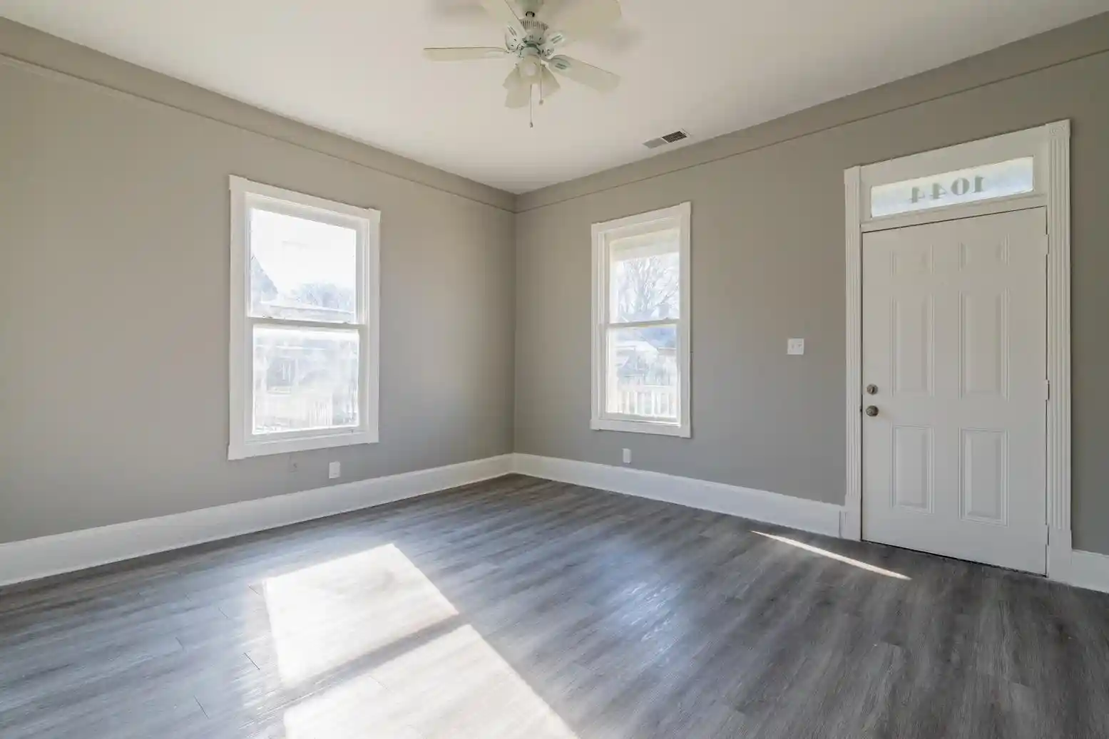 2nd image of 1044 Delmar Ave, Memphis, TN 38105 | MLS# 10218077