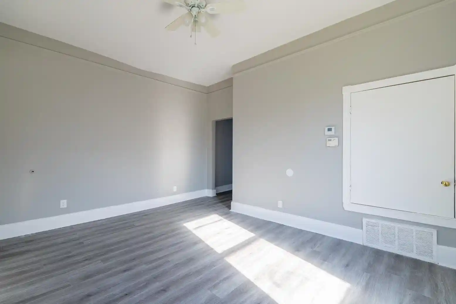 3rd image of 1044 Delmar Ave, Memphis, TN 38105 | MLS# 10218077