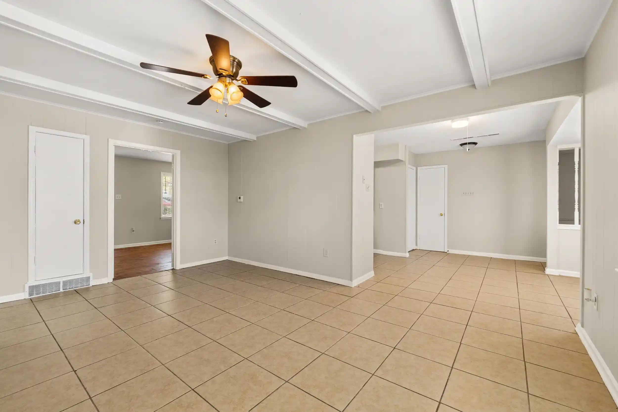 Photo 2 of Single family home for sale at 3728 Merritt St, Memphis, TN 38128 | MLS# 10218095 | Listing updated on 2026-09-02