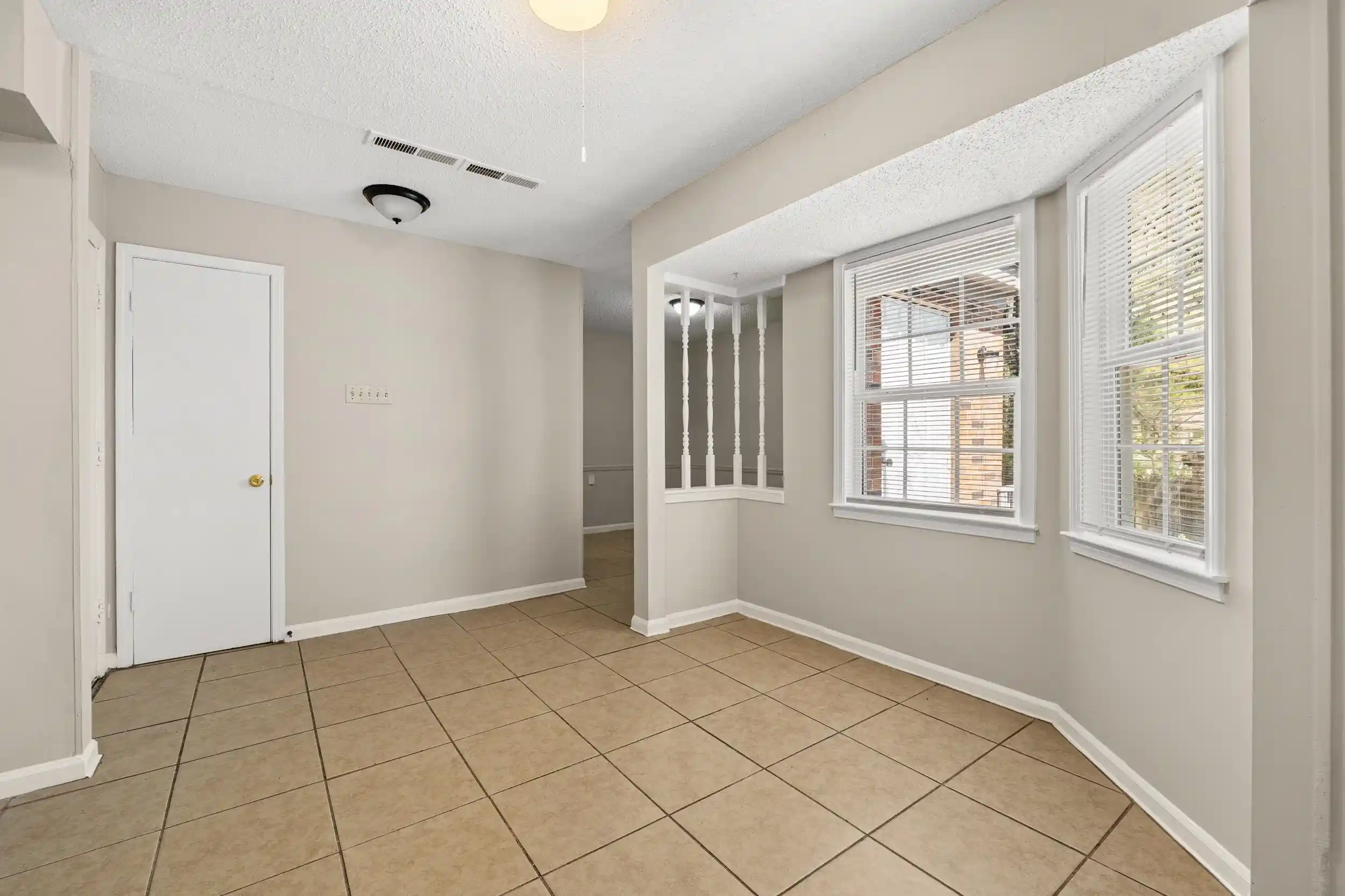 Photo 3 of Single family home for sale at 3728 Merritt St, Memphis, TN 38128 | MLS# 10218095 | Listing updated on 2026-09-02