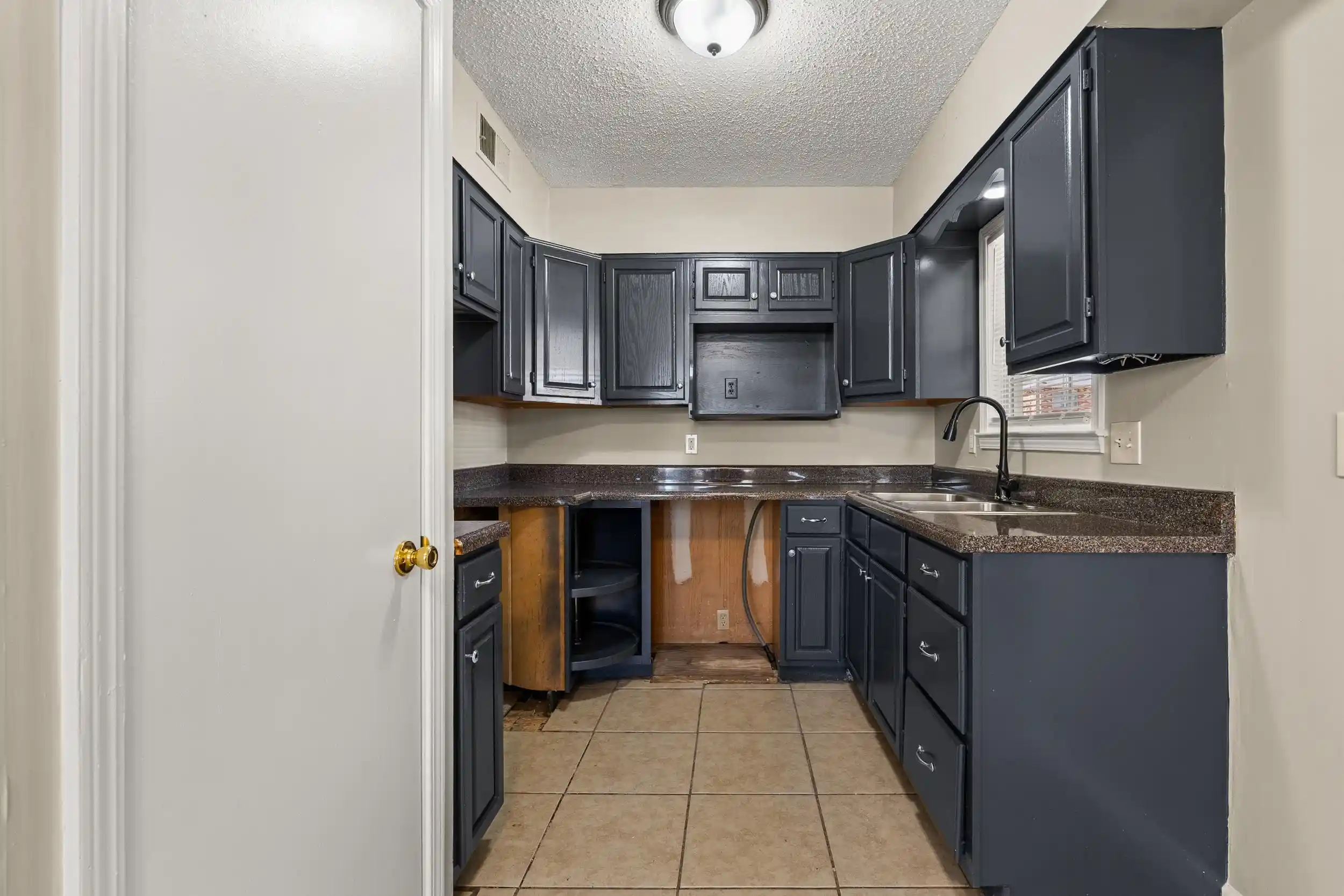Photo 3 of Single family home for sale at 3728 Merritt St, Memphis, TN 38128 | MLS# 10218095 | Listing updated on 2026-09-02