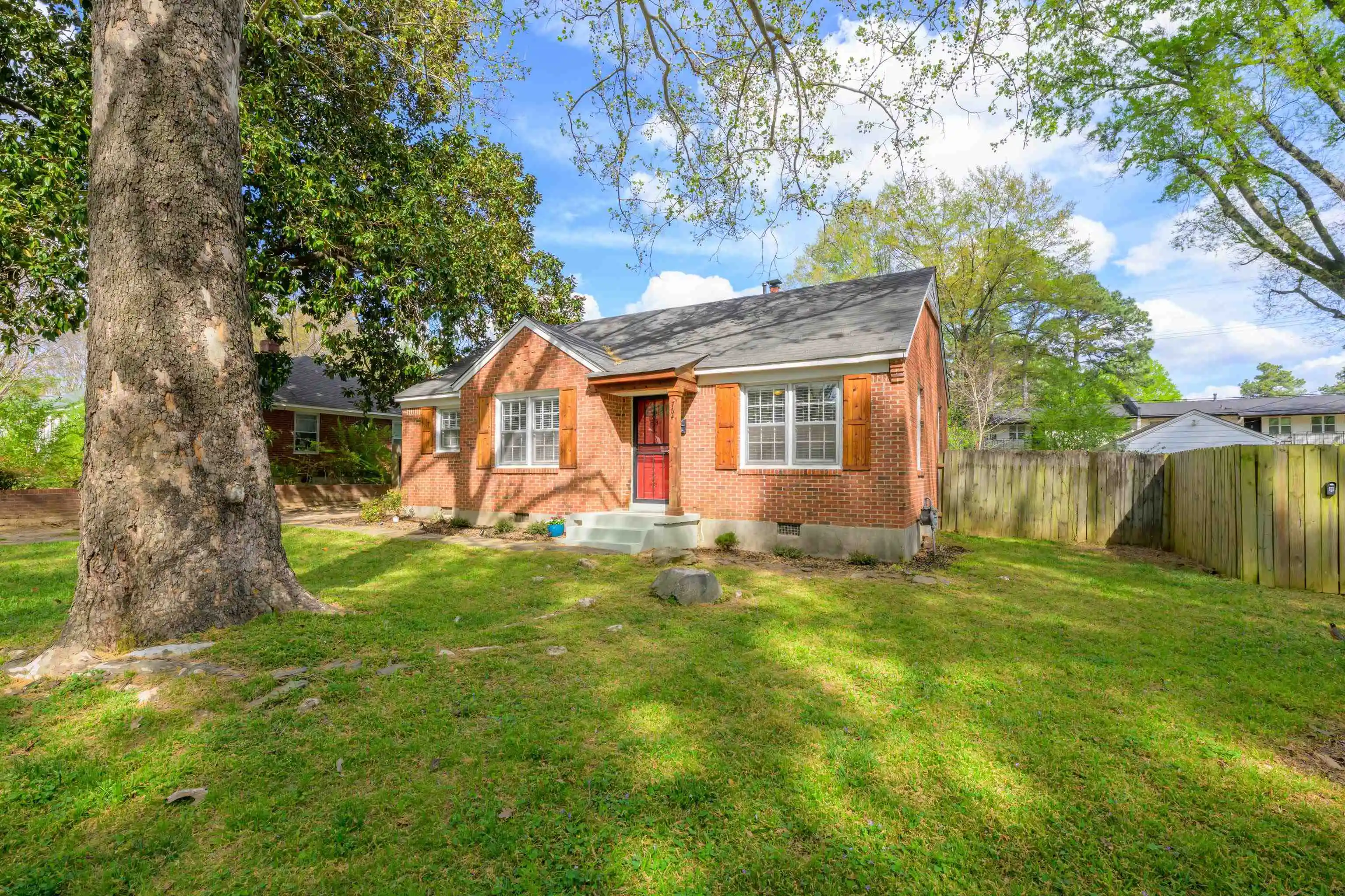 1st image of 764 Moss Dr, Memphis, TN 38117 | MLS# 10218296