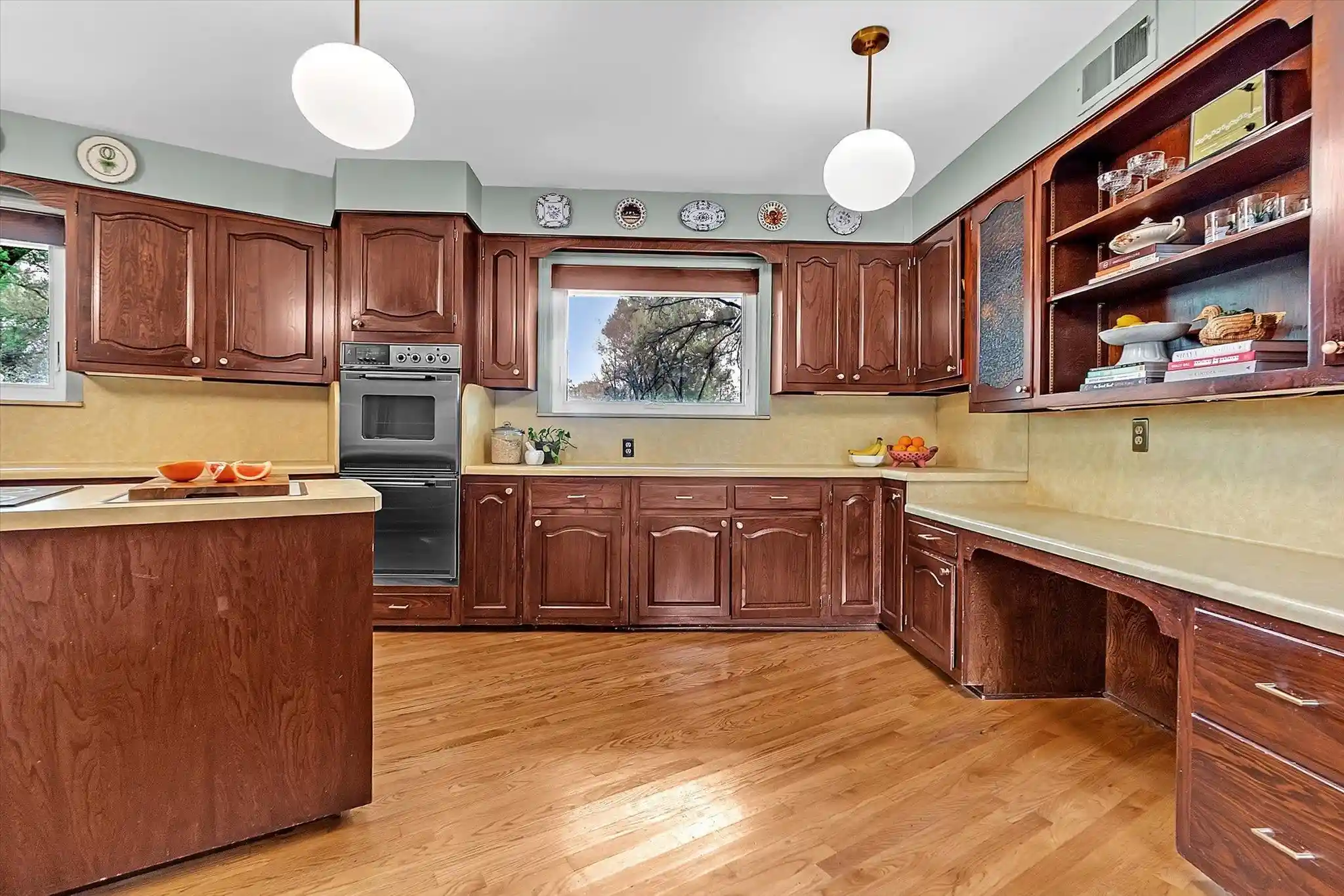 2nd image of 4710 Crossover Ln, Memphis, TN 38117 | MLS# 10218349