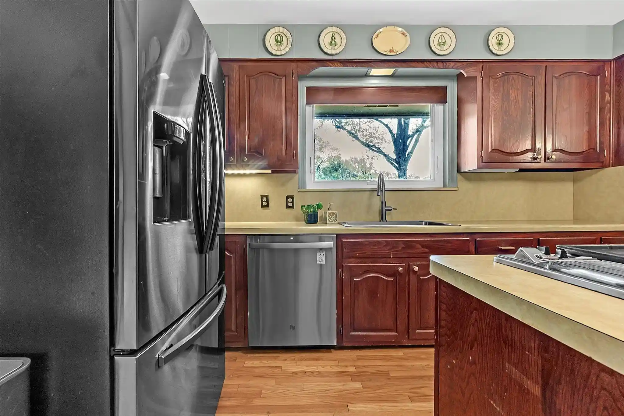 3rd image of 4710 Crossover Ln, Memphis, TN 38117 | MLS# 10218349