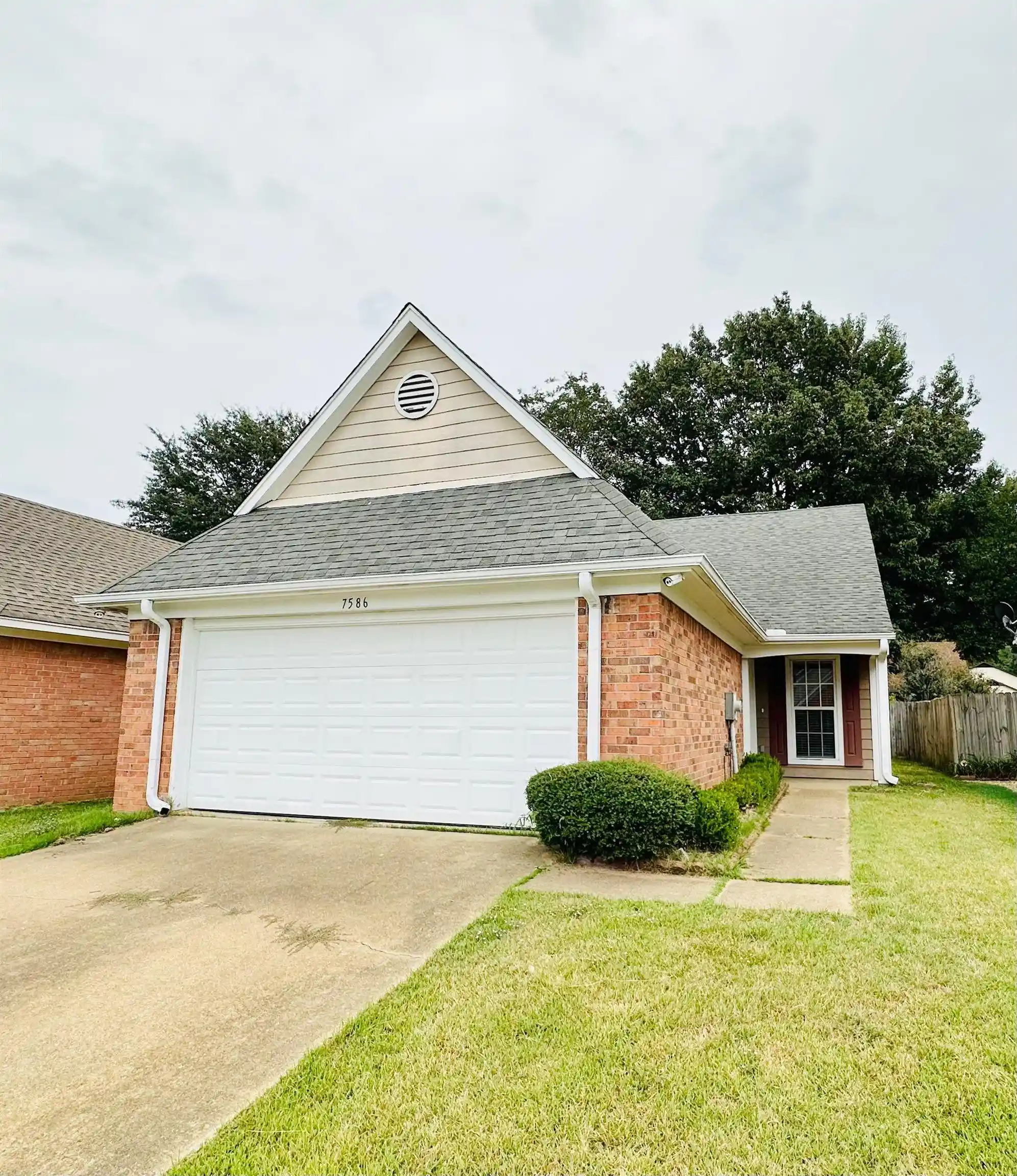 1st image of 7586 Iris Dr, Southaven, MS 38671 | MLS# 10218449