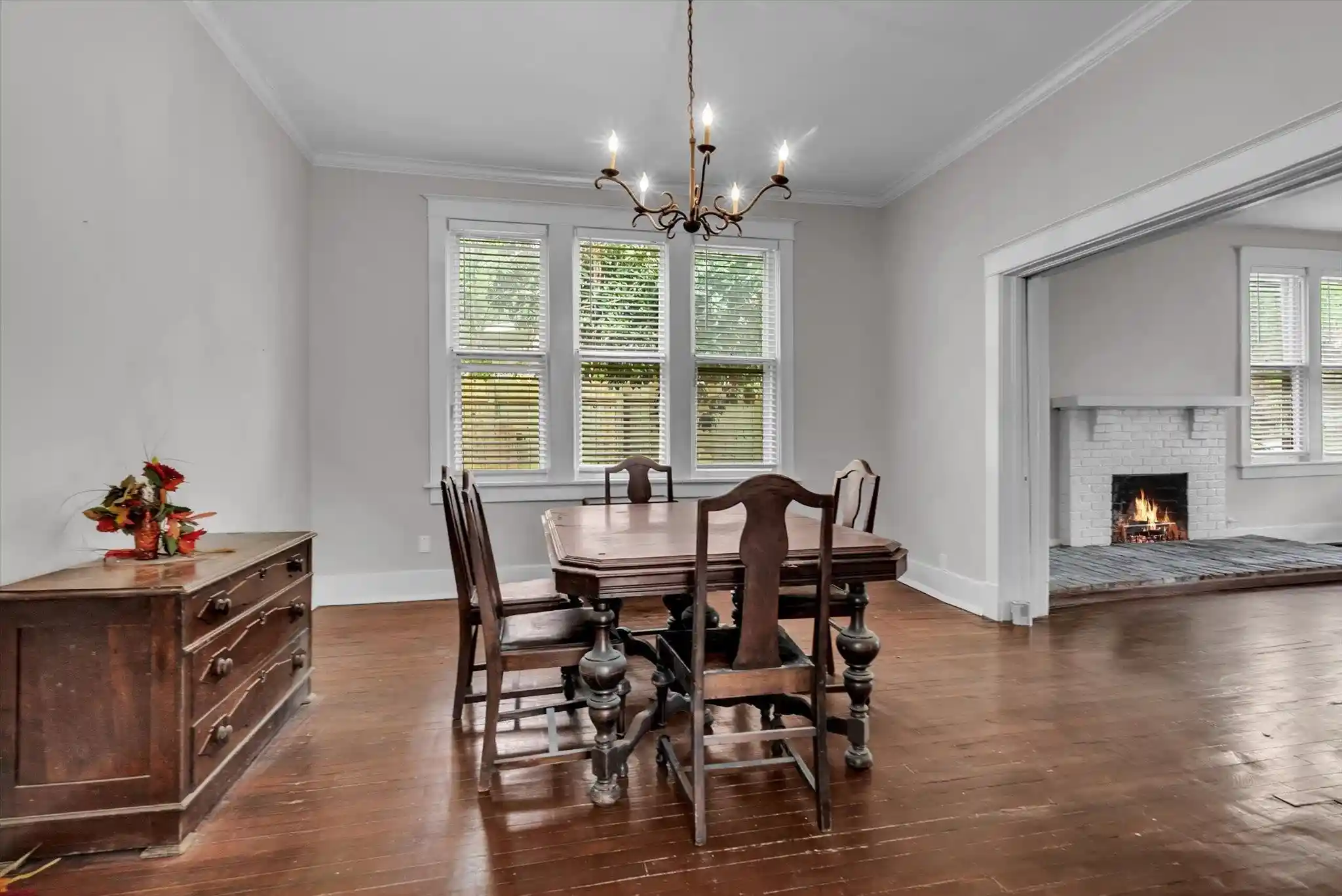 Photo 4 of Single family home for sale at 2031 Central Ave, Memphis, TN 38104 | MLS# 10218478 | Listing updated on 2026-08-17