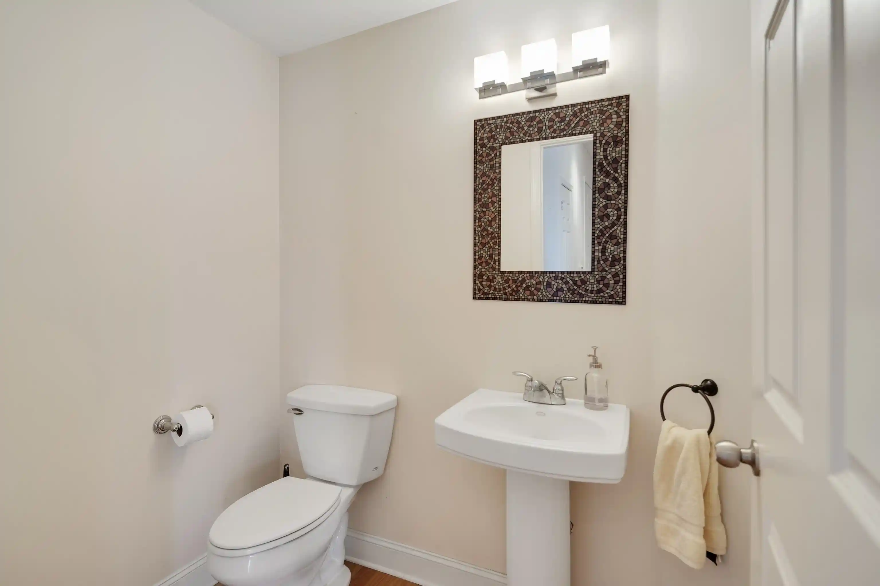 Photo 2 of Condo for sale at 21 Mina Ave #309, Memphis, TN 38103 | MLS# 10218527 | Listing updated on 2026-07-15