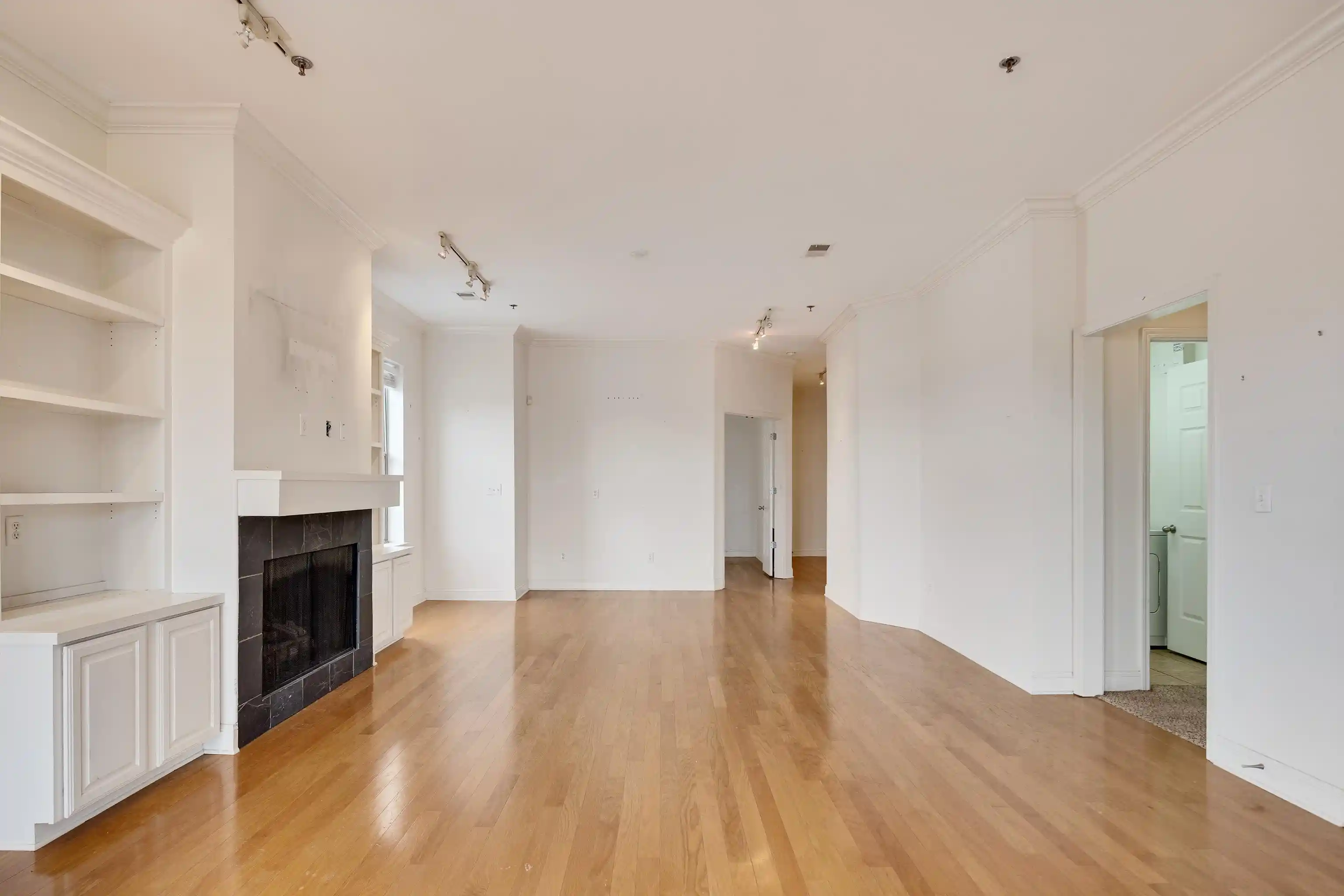 Photo 2 of Condo for sale at 21 Mina Ave #309, Memphis, TN 38103 | MLS# 10218527 | Listing updated on 2026-07-15