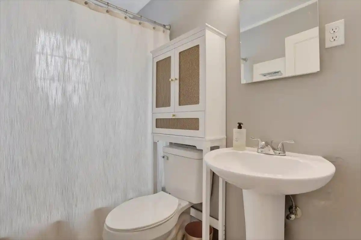 Photo 4 of Sale Pending at 404 S Reese St, Memphis, TN 38111 | MLS# 10218562 | Listing updated on 2026-09-14