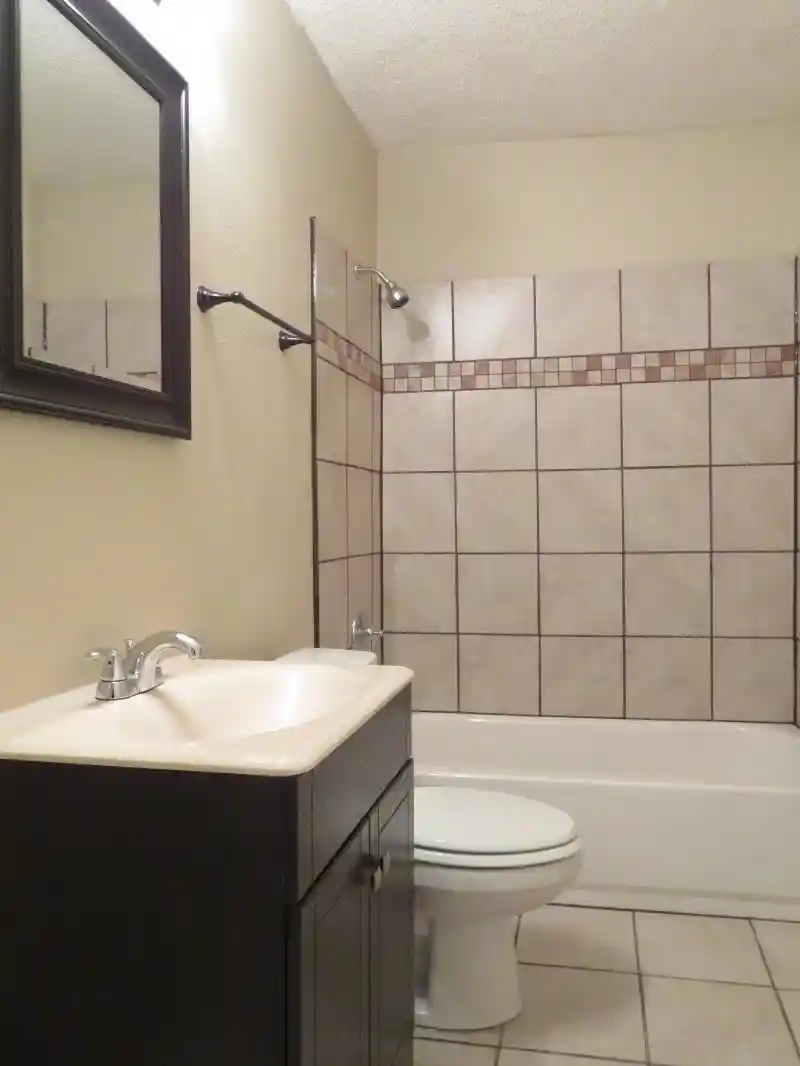 Listing Photo 4 - Condo for sale in building located at 508 E Dison Ave, Memphis, TN 38106