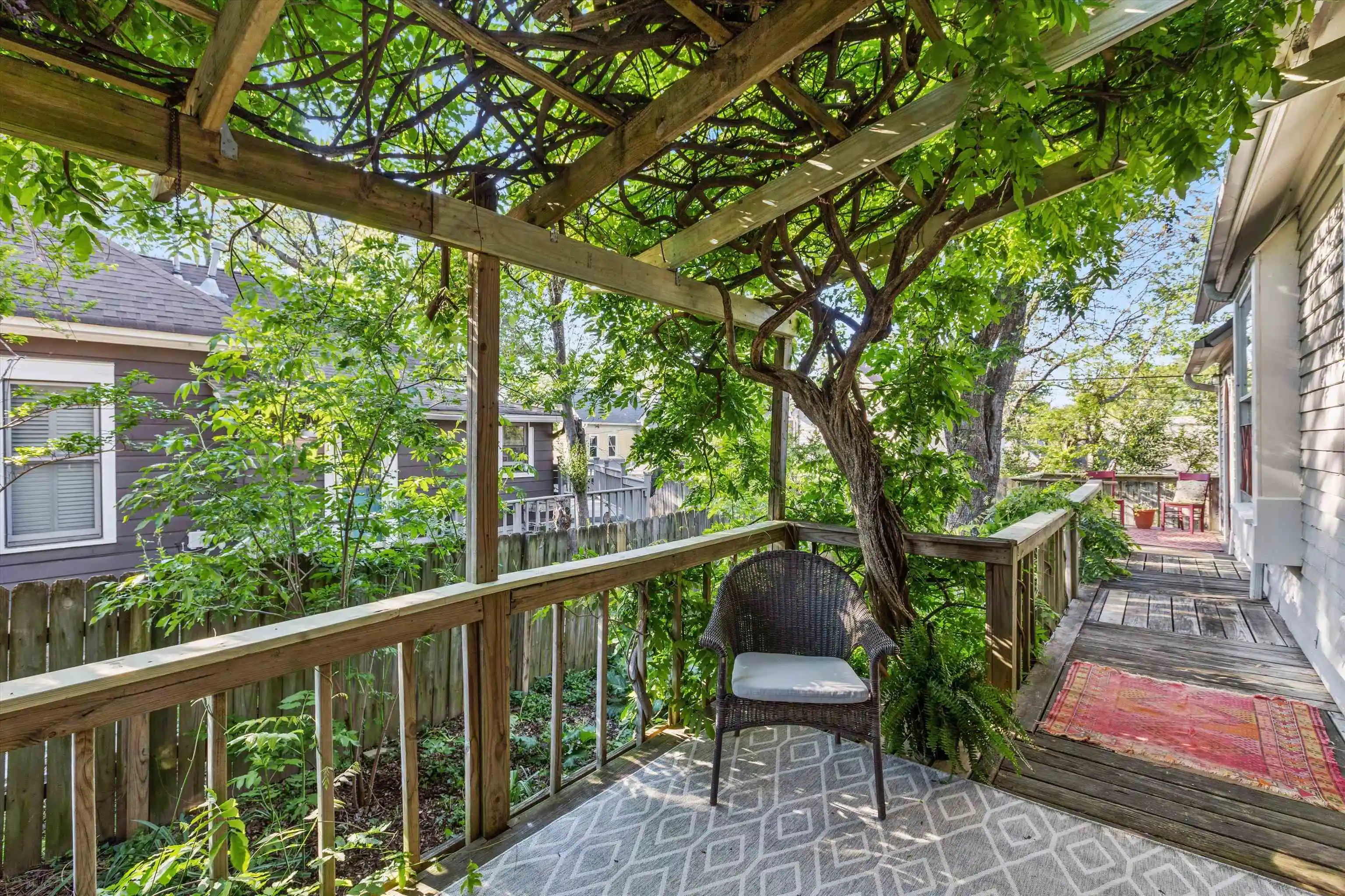Photo 4 of Single family home for sale at 2094 Carr Ave, Memphis, TN 38104 | MLS# 10218657 | Listing updated on 2026-09-16