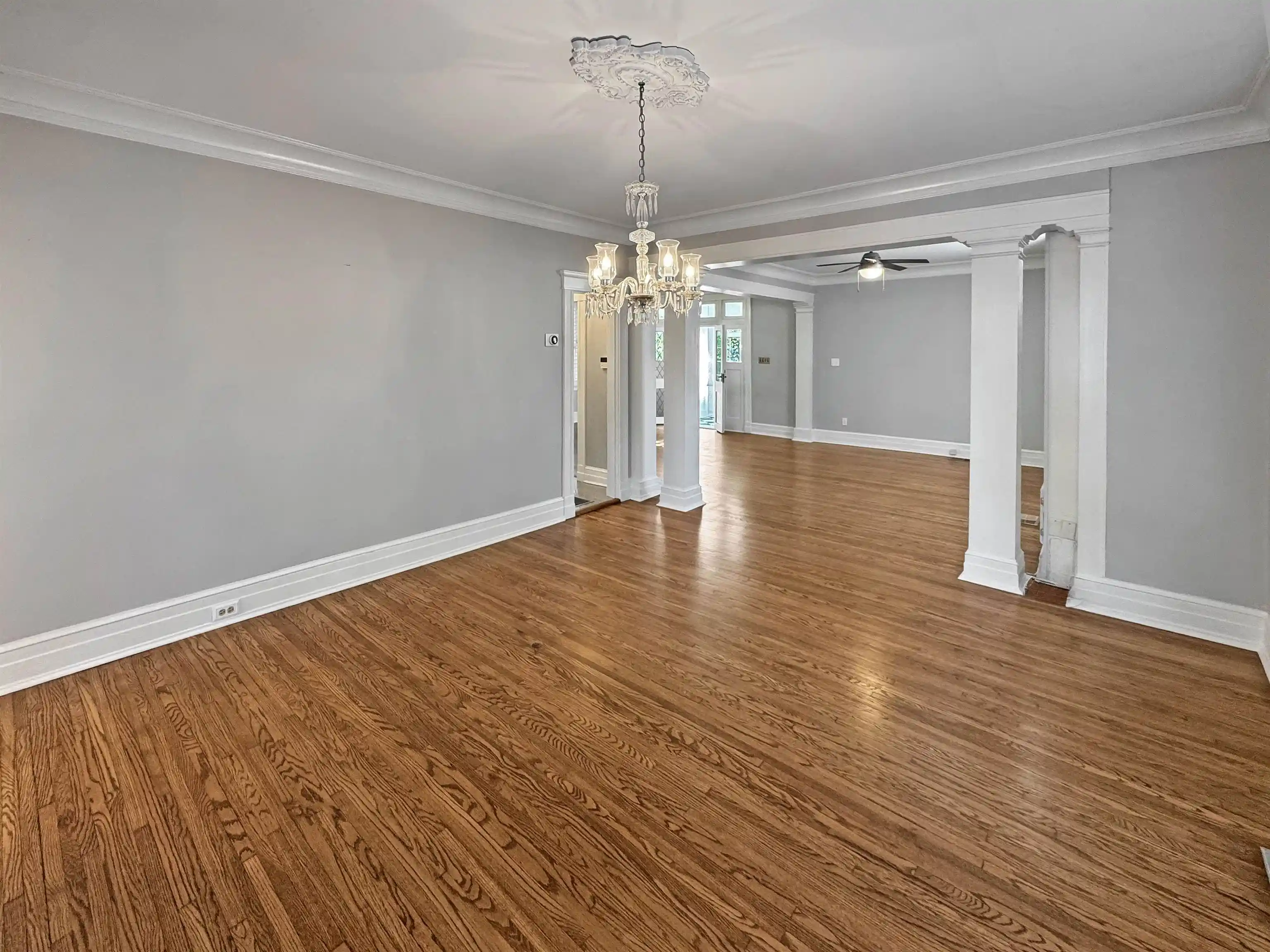 2nd image of 1867 Cowden Ave, Memphis, TN 38104 | MLS# 10218680
