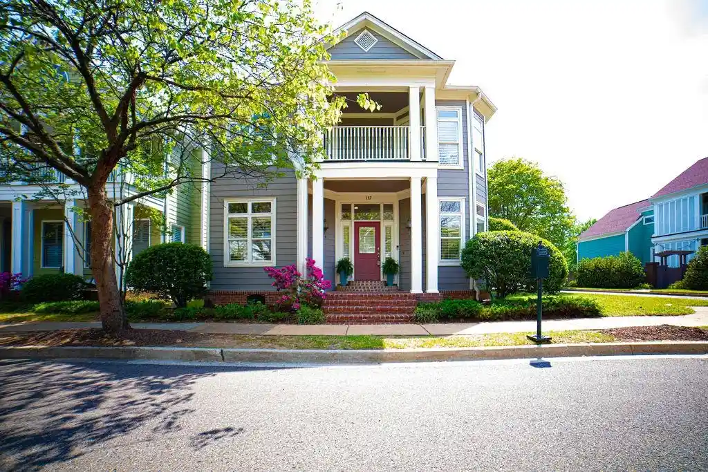 Photo 1 of Single family home for sale at 137 Harbor Point Ln, Memphis, TN 38103 | MLS# 10218979 | Listing updated on 2026-09-06