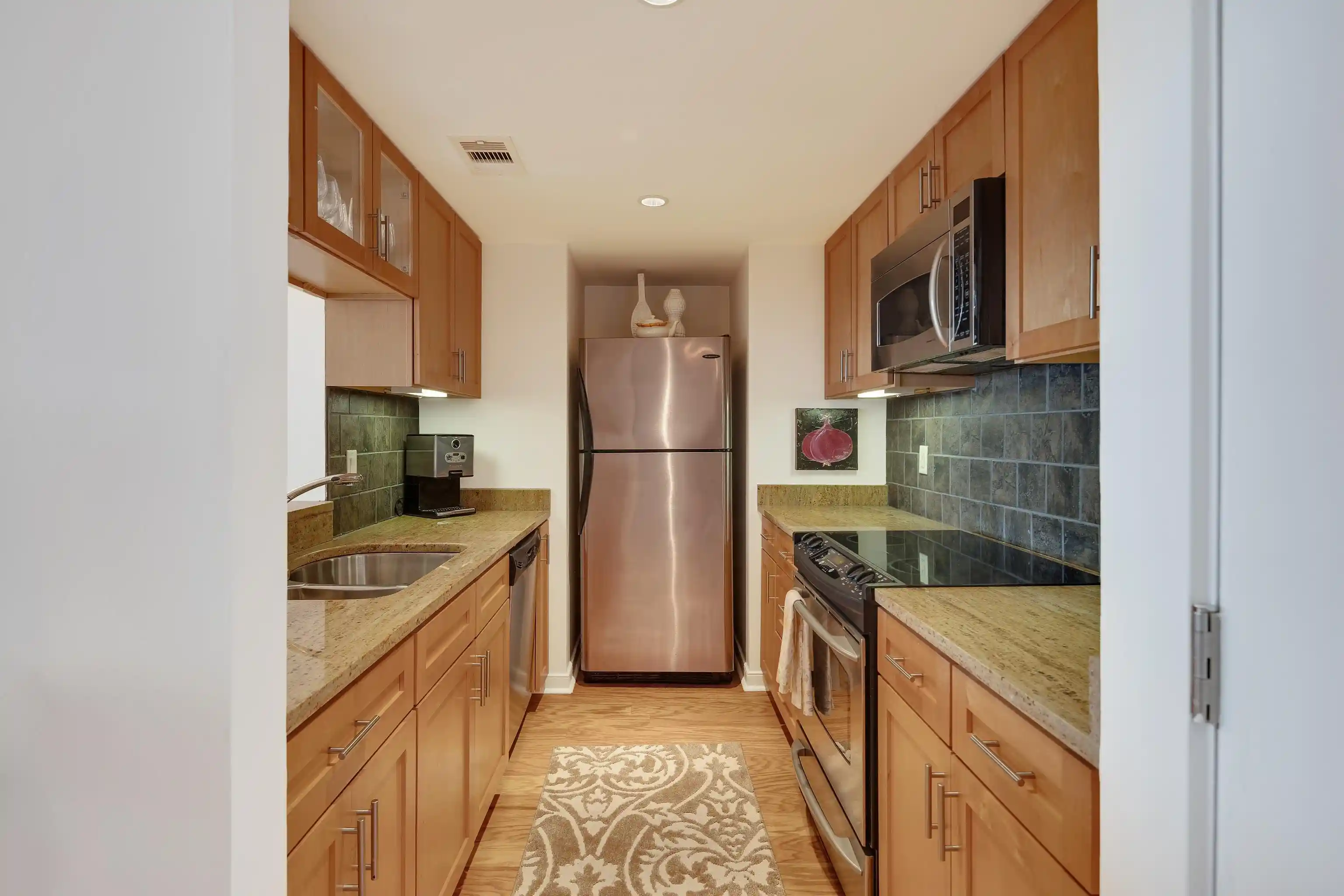 Photo 2 of Condo for sale at 66 Monroe Ave #1004, Memphis, TN 38103 | MLS# 10219148 | Listing updated on 2026-04-13
