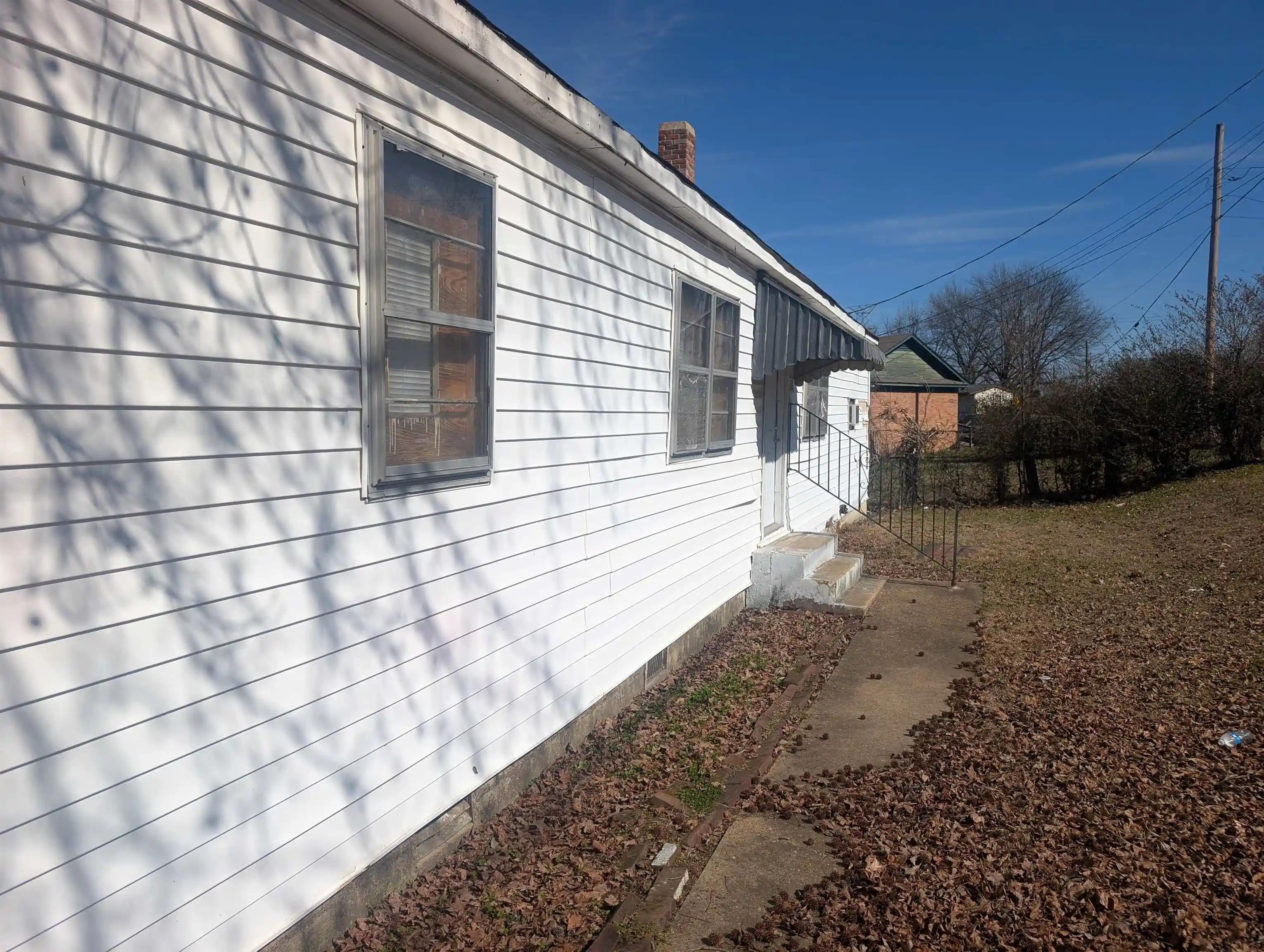 Photo 1 of Sale Pending at 18 E Mitchell Rd, Memphis, TN 38109 | MLS# 10219173 | Listing updated on 2026-05-19