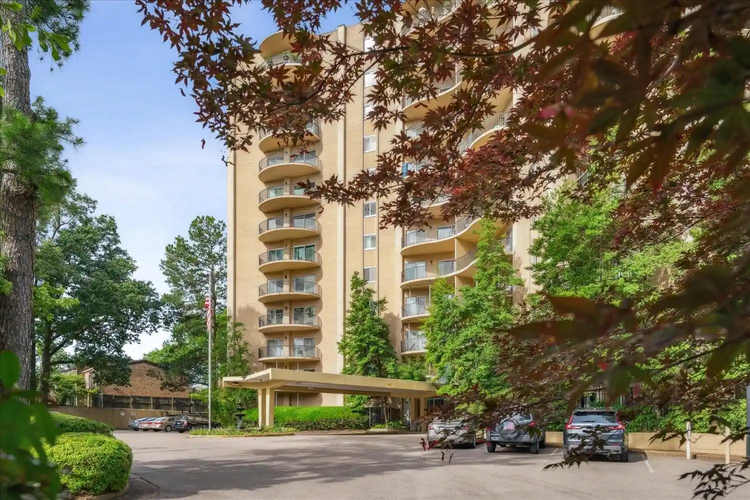 Photo 1 of Sale Pending at 475 N Highland St #1K, Memphis, TN 38122 | MLS# 10219186 | Listing updated on 2026-09-02