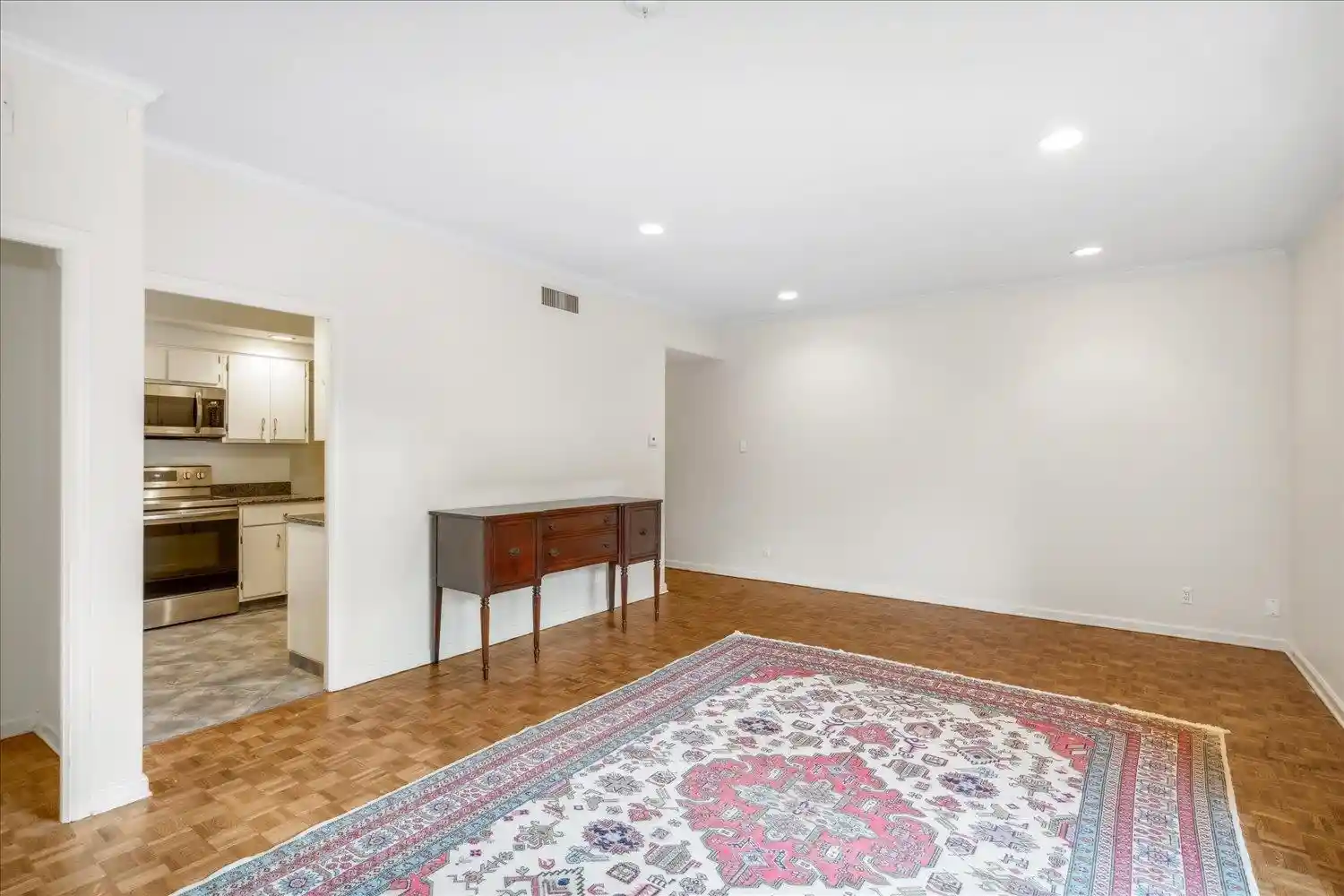 Photo 3 of Sale Pending at 475 N Highland St #1K, Memphis, TN 38122 | MLS# 10219186 | Listing updated on 2026-09-02
