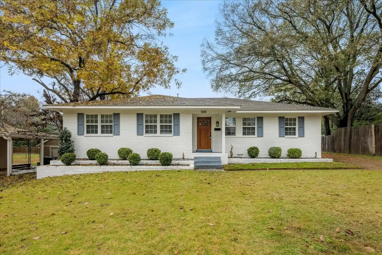 Photo 1 of Single family home for sale at 505 Eastbourne Pl, Memphis, TN 38117 | MLS# 10219211 | Listing updated on 2026-04-14