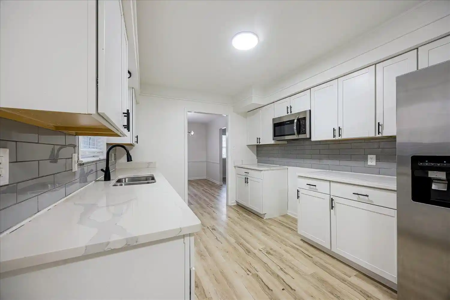 Photo 3 of Single family home for sale at 505 Eastbourne Pl, Memphis, TN 38117 | MLS# 10219211 | Listing updated on 2026-04-14