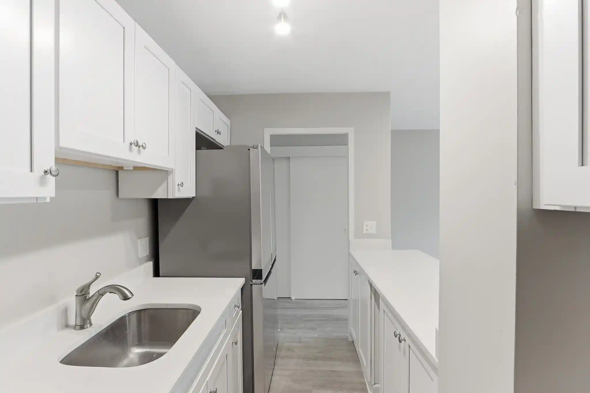 2nd image of 2277 Union Ave, Memphis, TN 38104