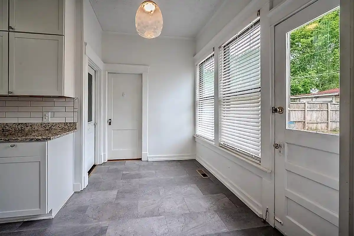 4th image of 1930 Walker Ave, Memphis, TN 38104 | MLS# 10219271