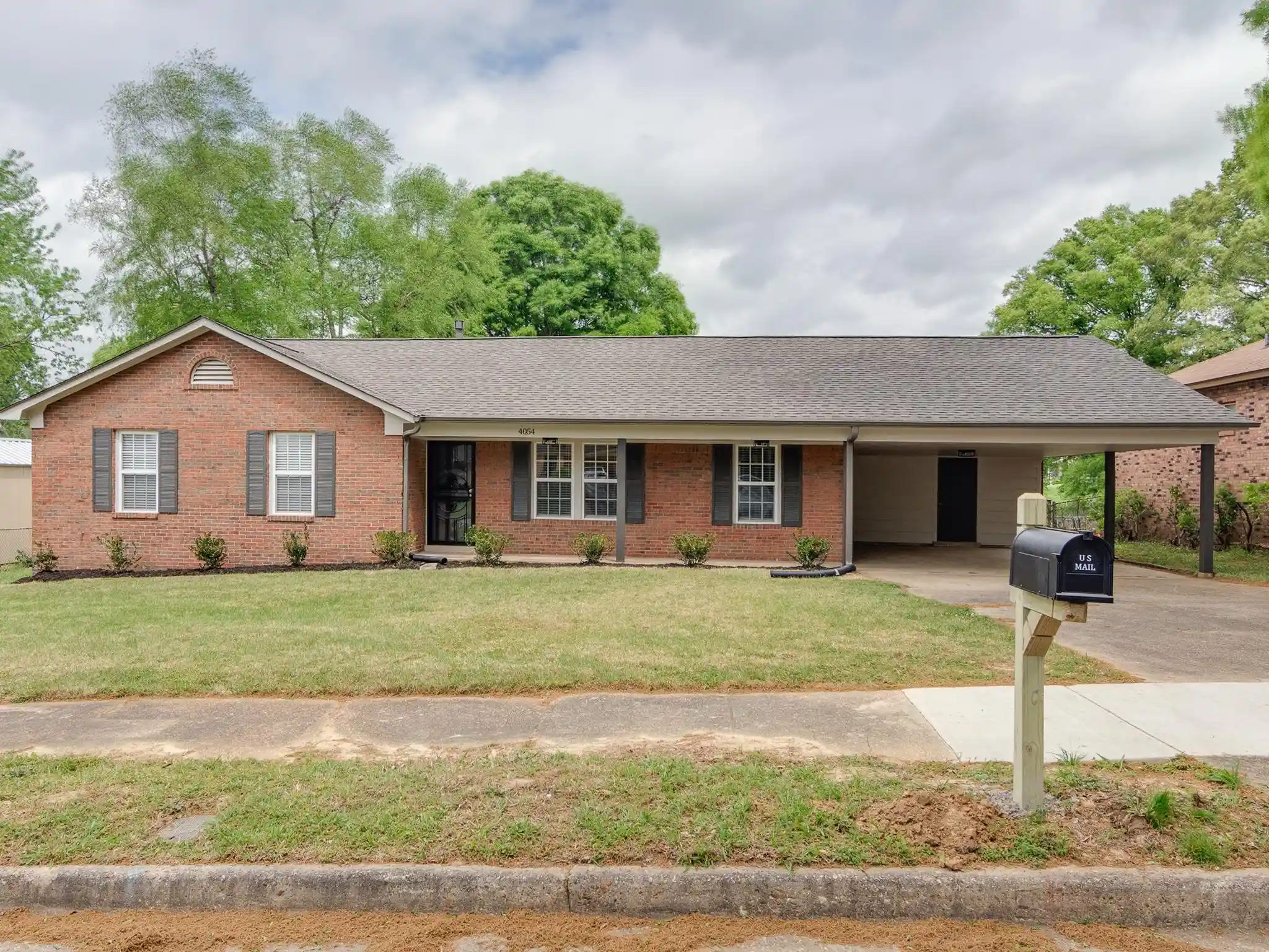 Photo 1 of Sale Pending at 4054 Stillwood Dr, Memphis, TN 38128 | MLS# 10219290 | Listing updated on 2026-09-07